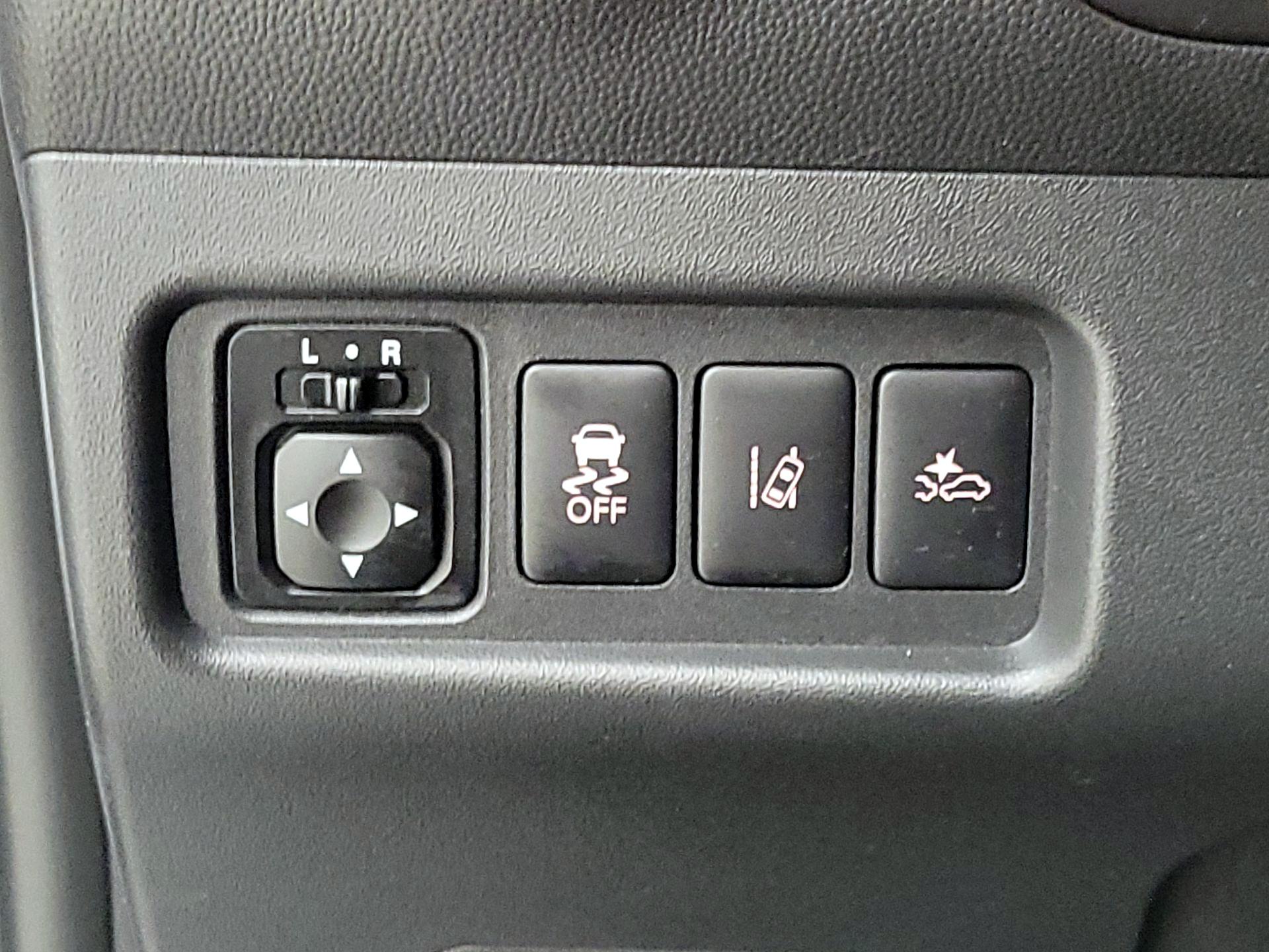 Thumbnail: 2023 Mitsubishi Mirage - 13