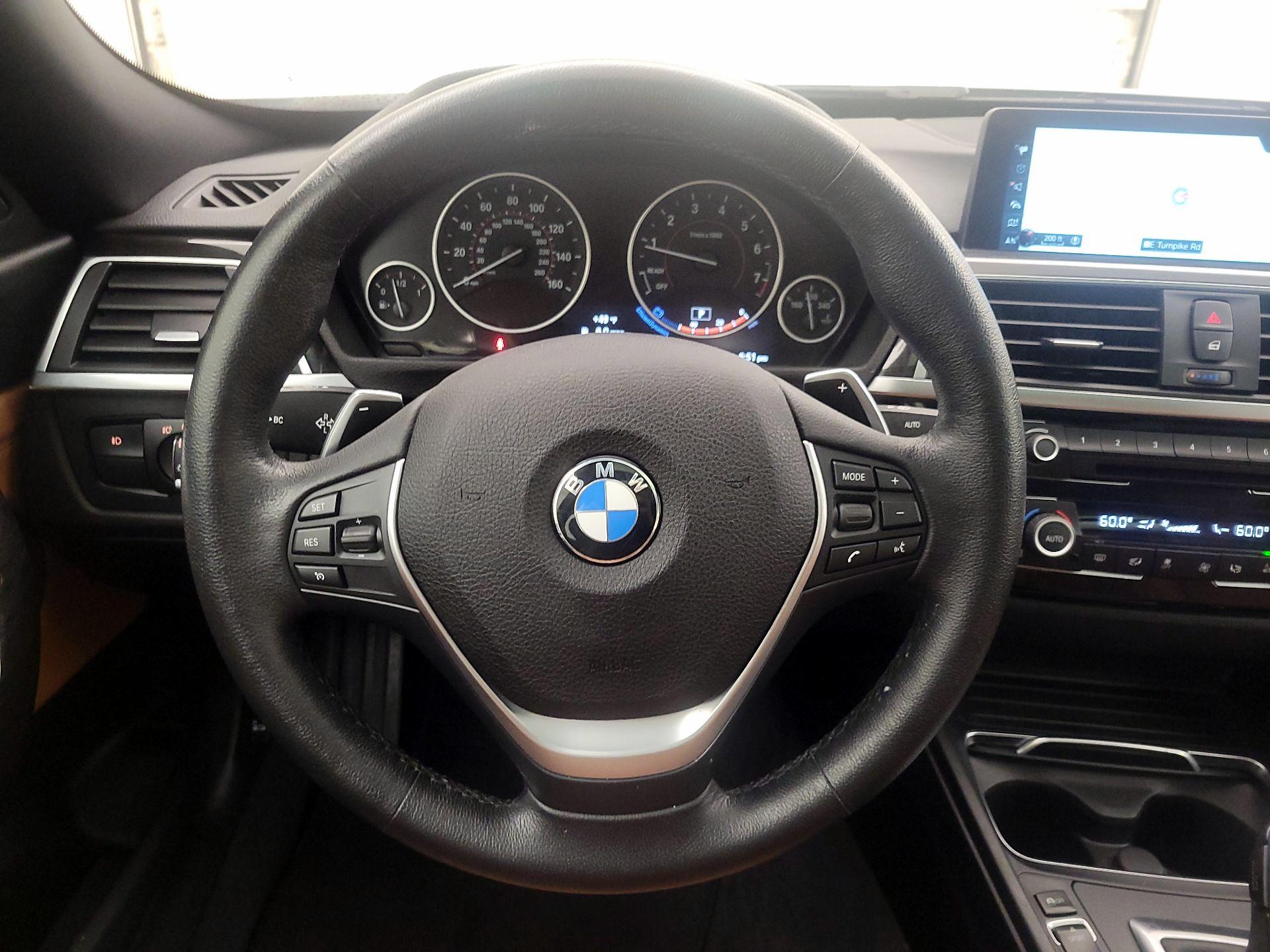 Thumbnail: 2017 BMW 3 Series - 10