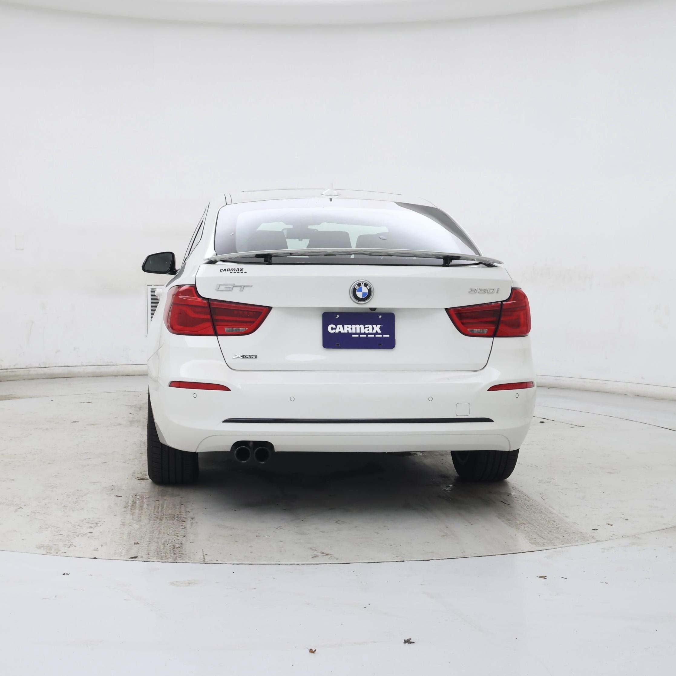 Thumbnail: 2017 BMW 3 Series - 6