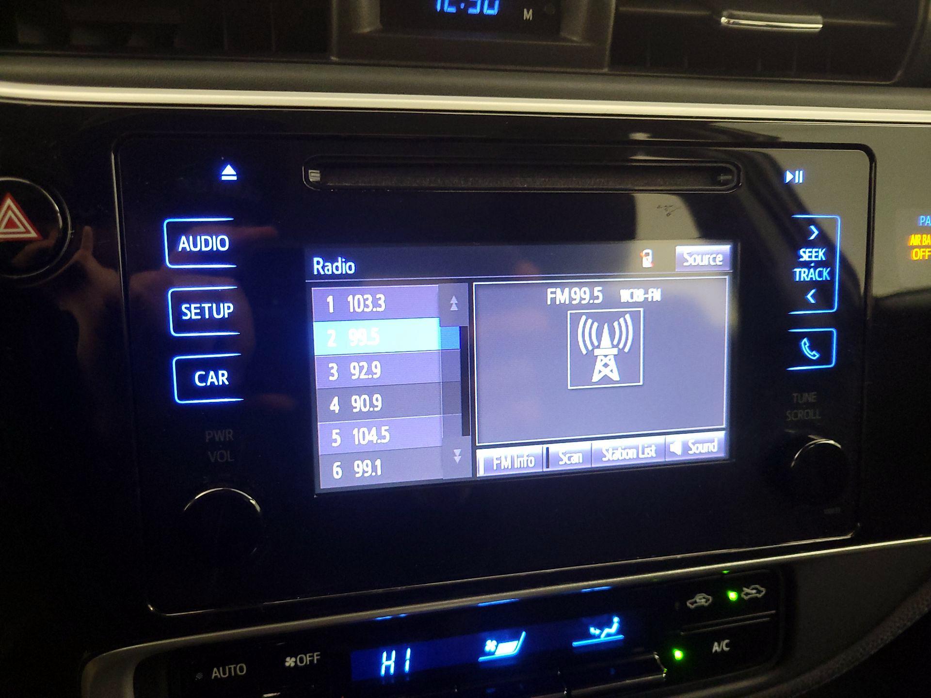 Thumbnail: 2019 Toyota Corolla - 15