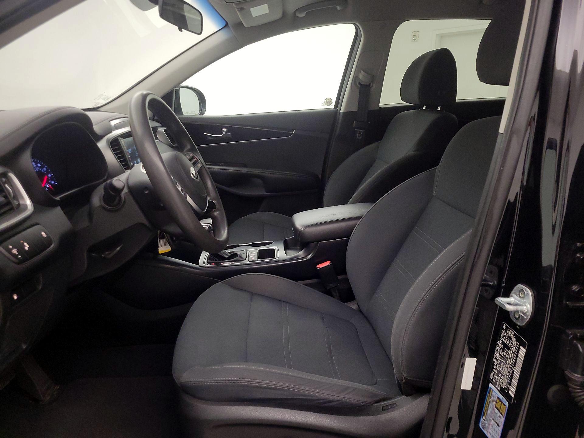 Thumbnail: 2019 Kia Sorento - 11