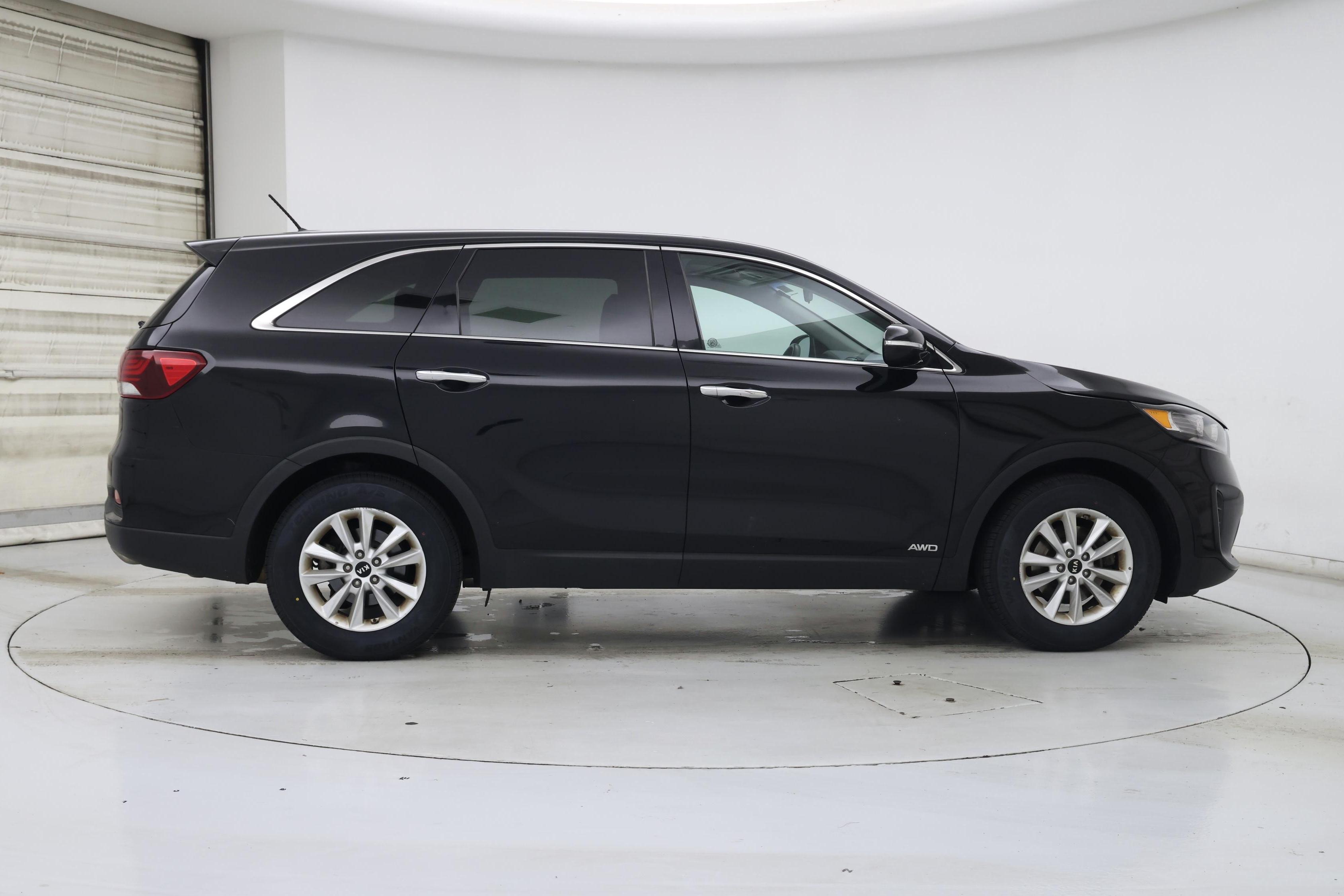 Thumbnail: 2019 Kia Sorento - 7