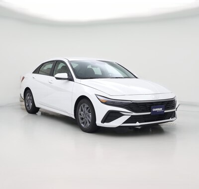White 2024 Hyundai Elantra SEL