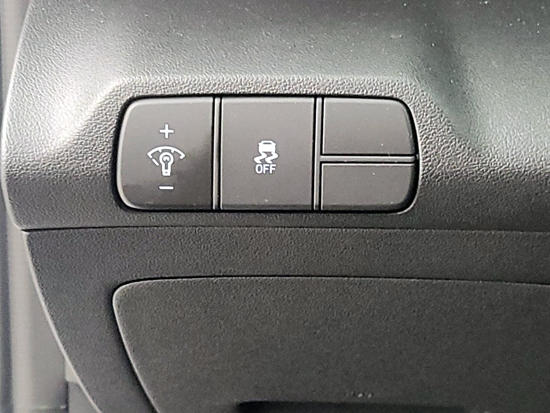 Thumbnail: 2024 Hyundai Elantra - 13