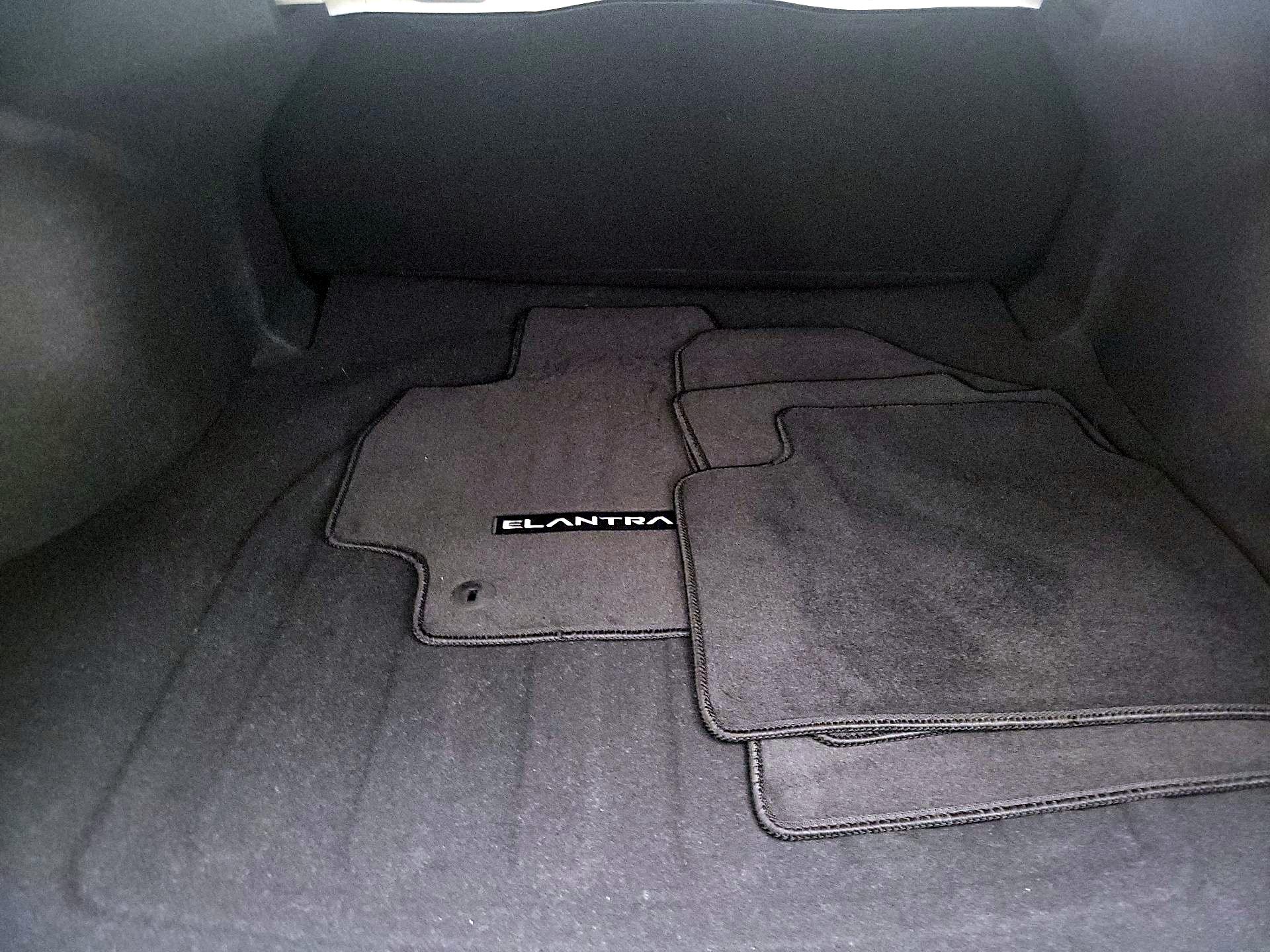 Thumbnail: 2024 Hyundai Elantra - 20