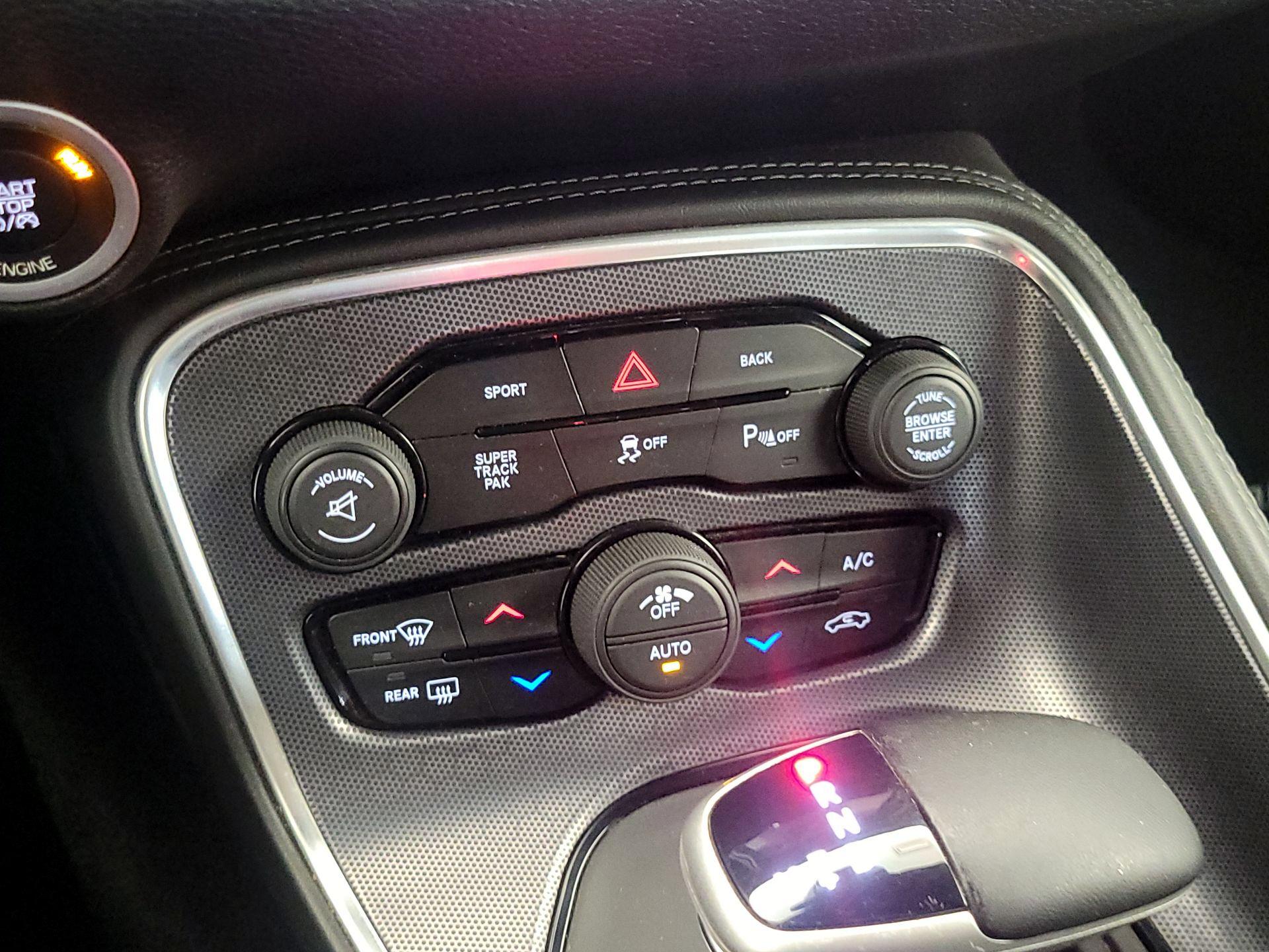 Thumbnail: 2016 Dodge Challenger - 16