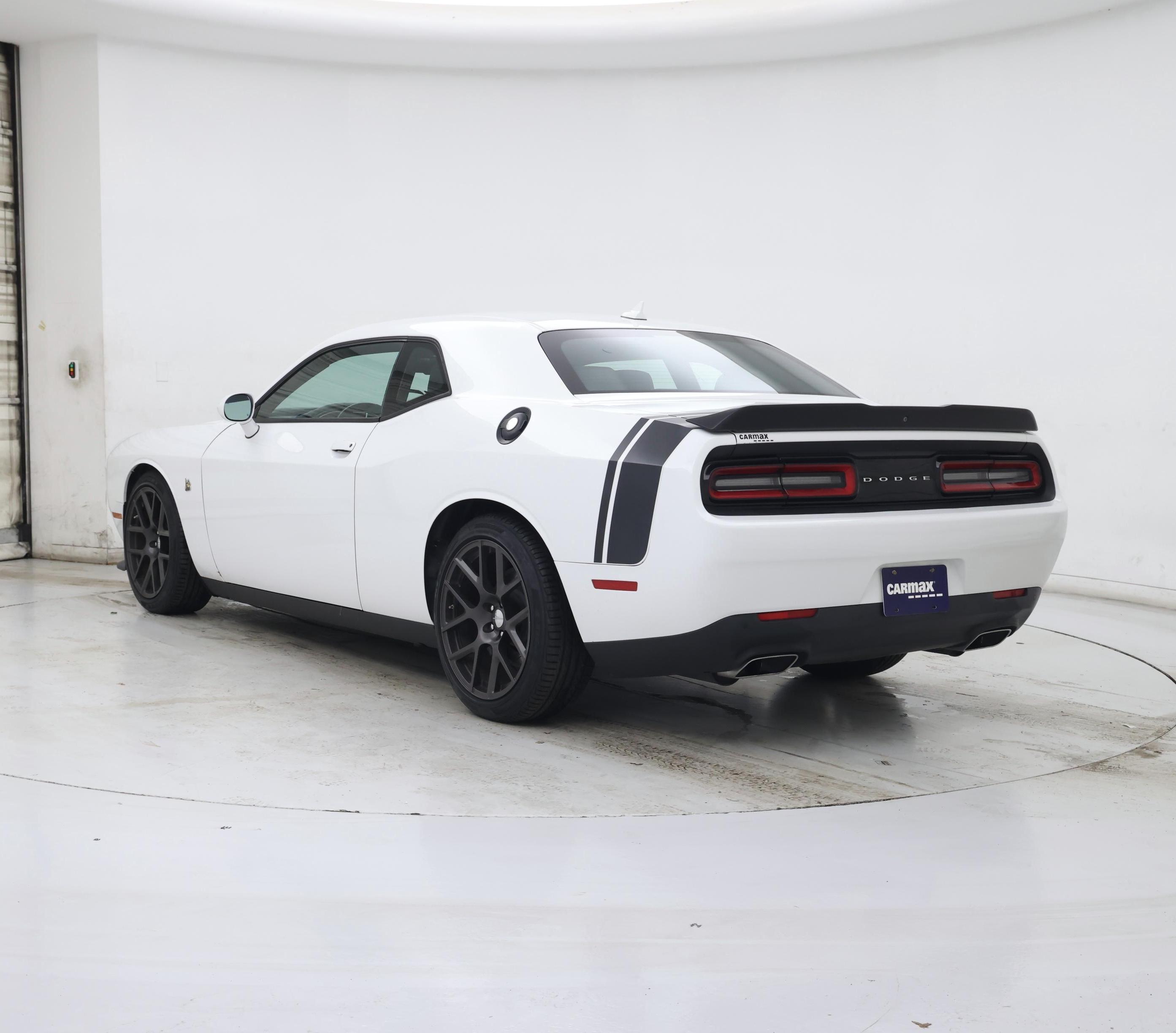 Thumbnail: 2016 Dodge Challenger - 2