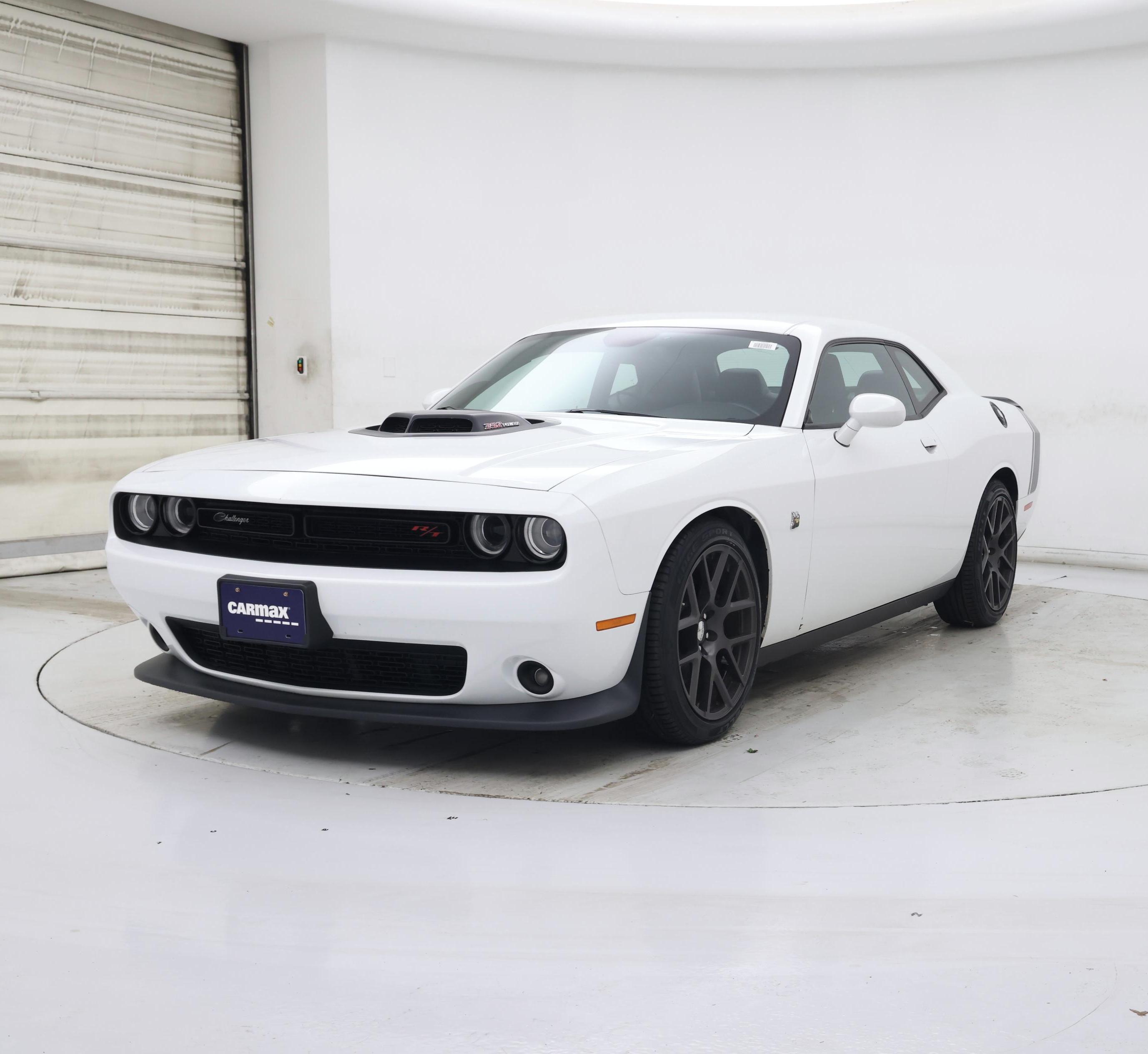 Thumbnail: 2016 Dodge Challenger - 4