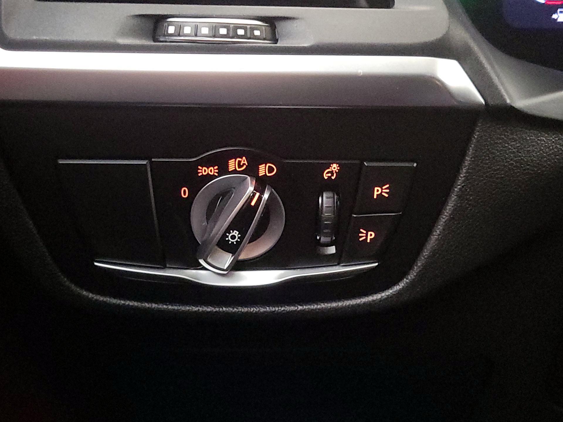 Thumbnail: 2023 BMW X4 - 13