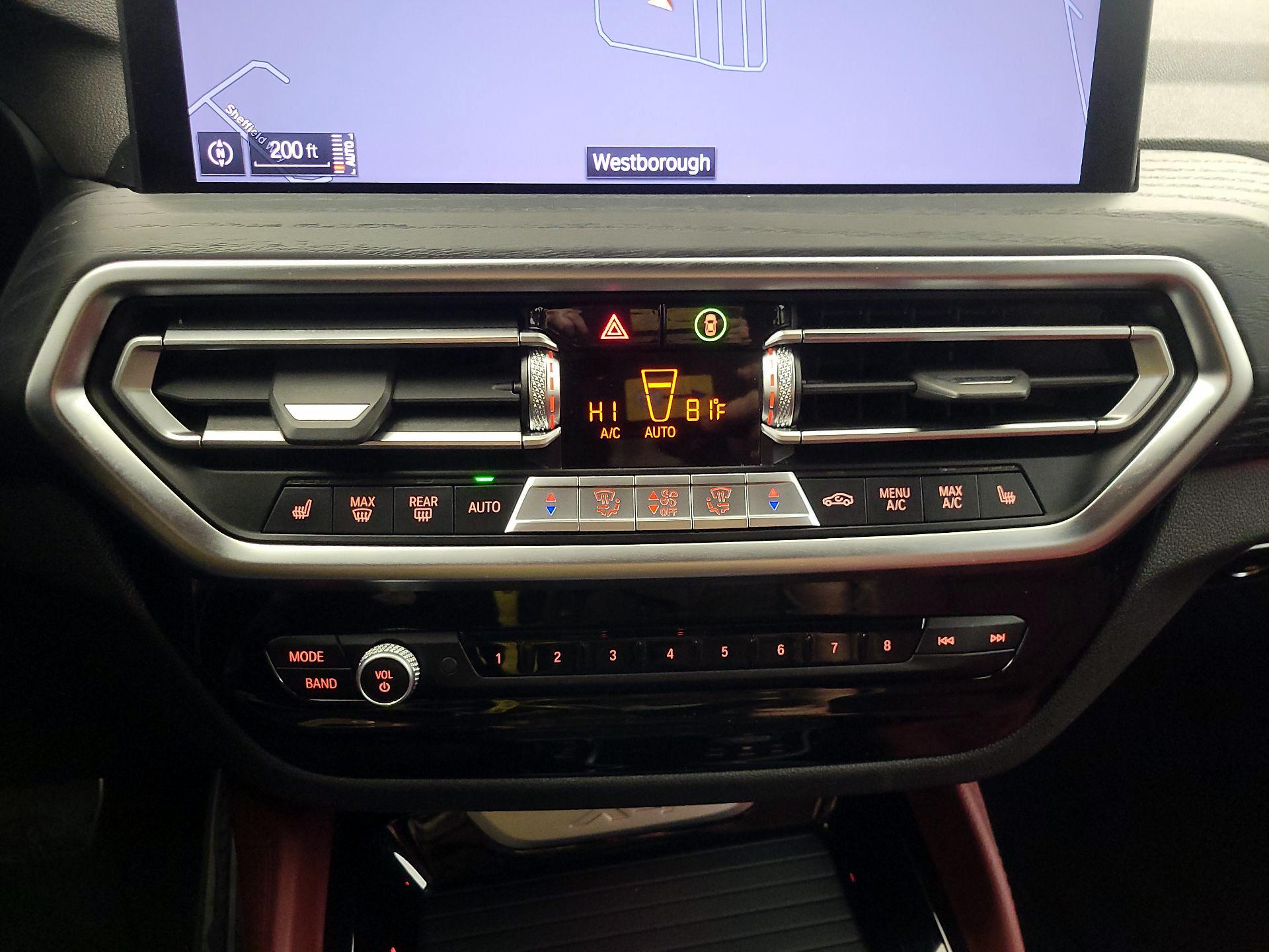 Thumbnail: 2023 BMW X4 - 17