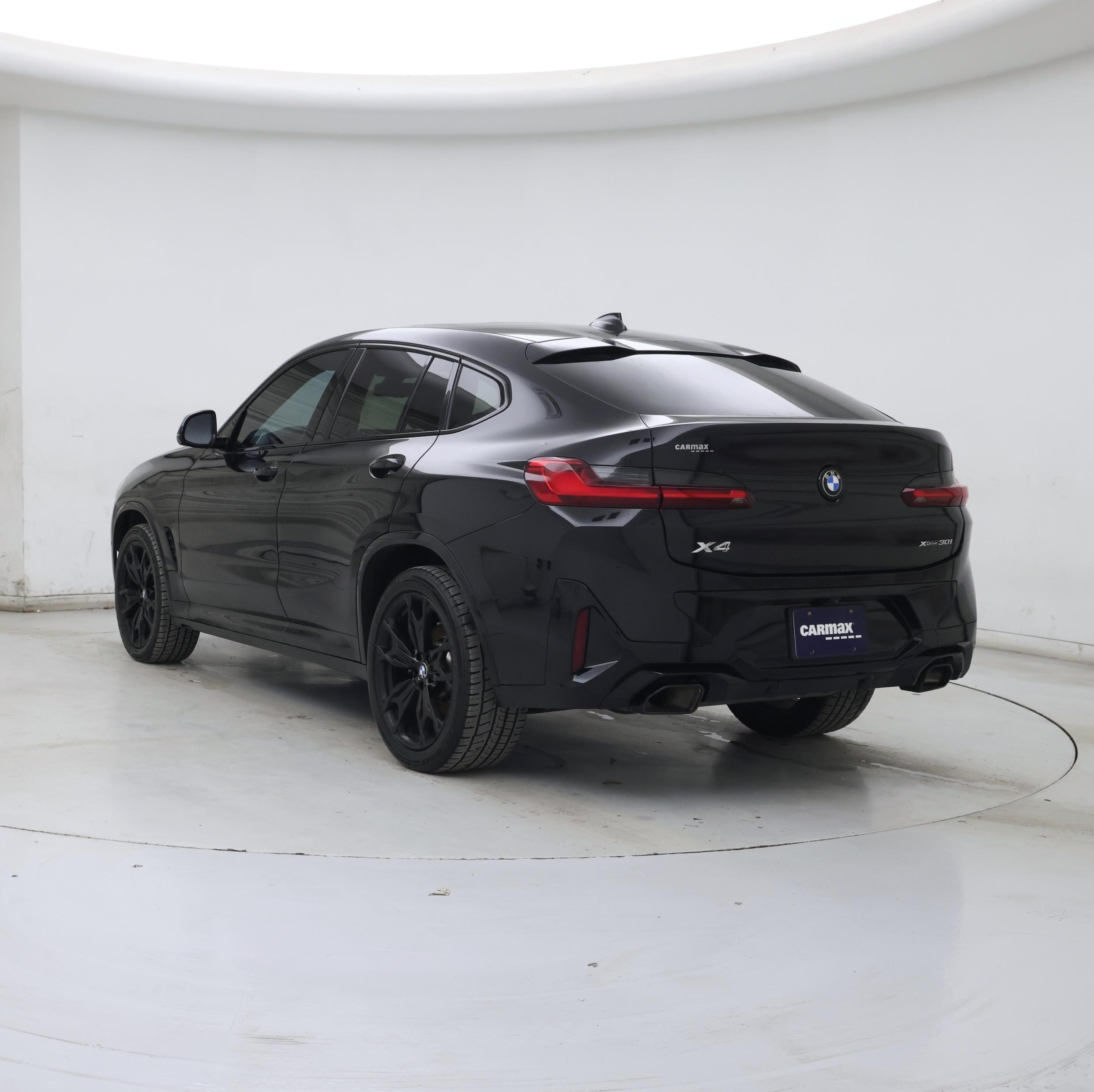 Thumbnail: 2023 BMW X4 - 2