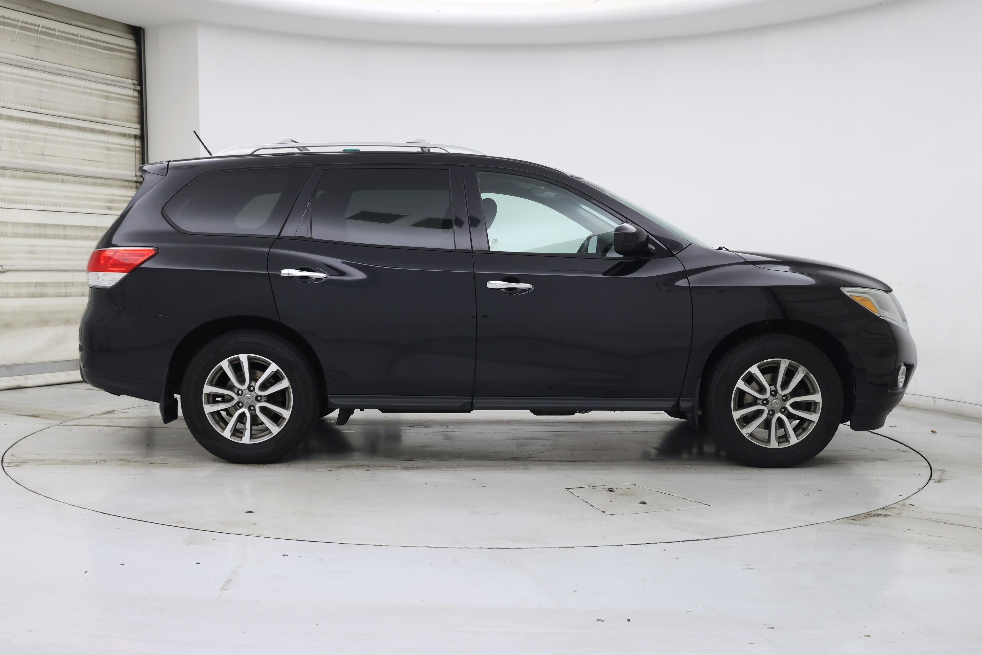 Thumbnail: 2015 Nissan Pathfinder - 7