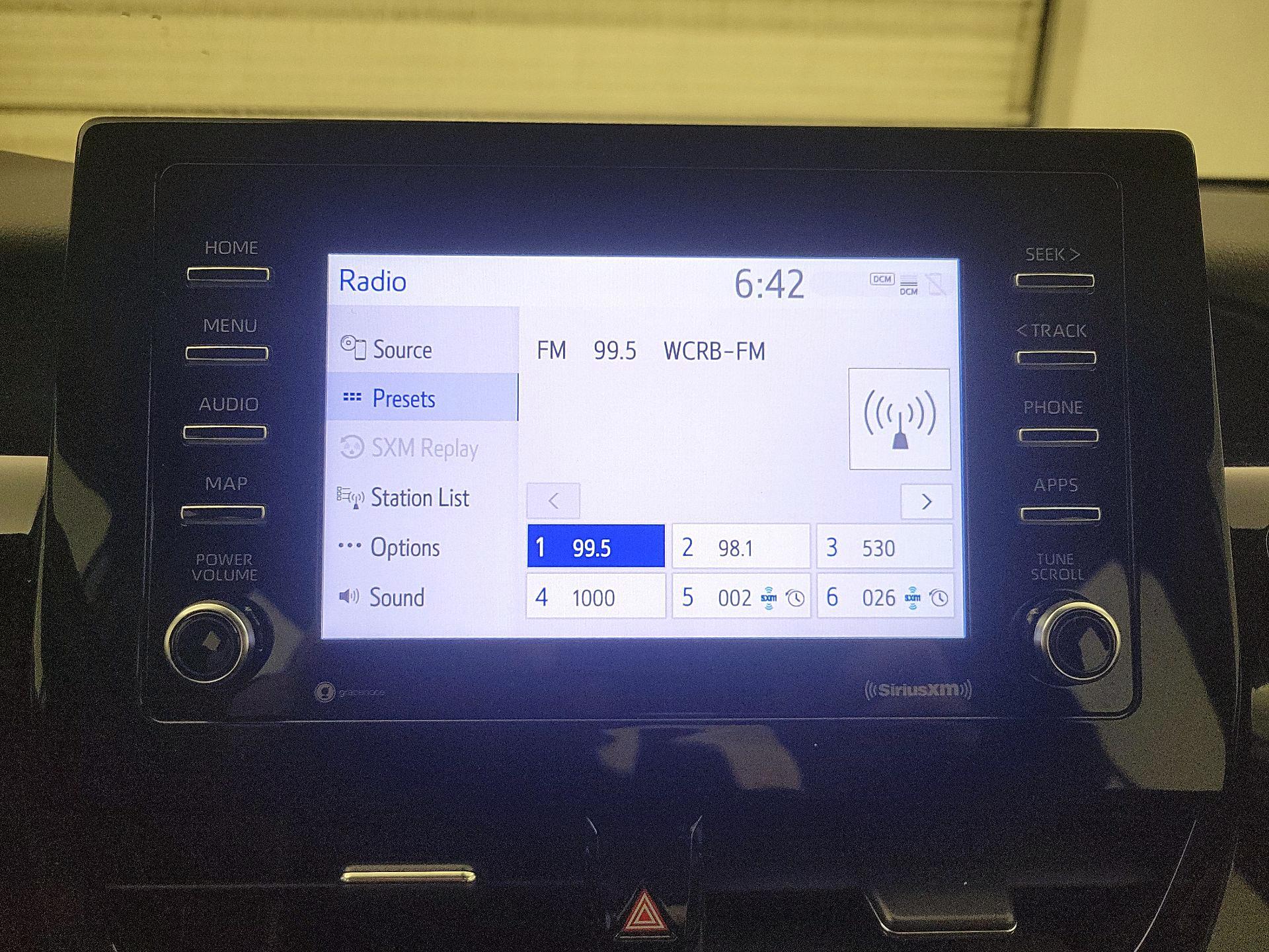 Thumbnail: 2021 Toyota Camry - 15