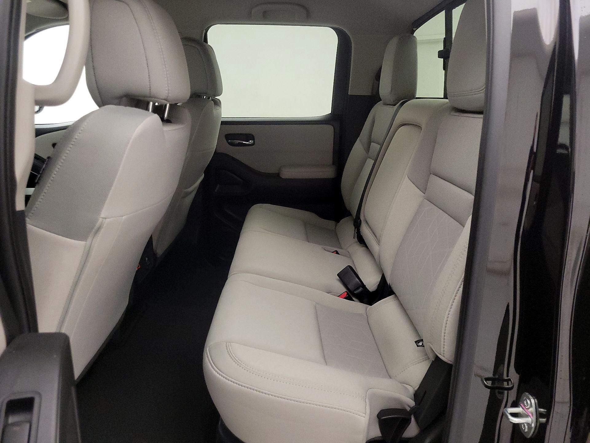 Thumbnail: 2025 Nissan Frontier - 19