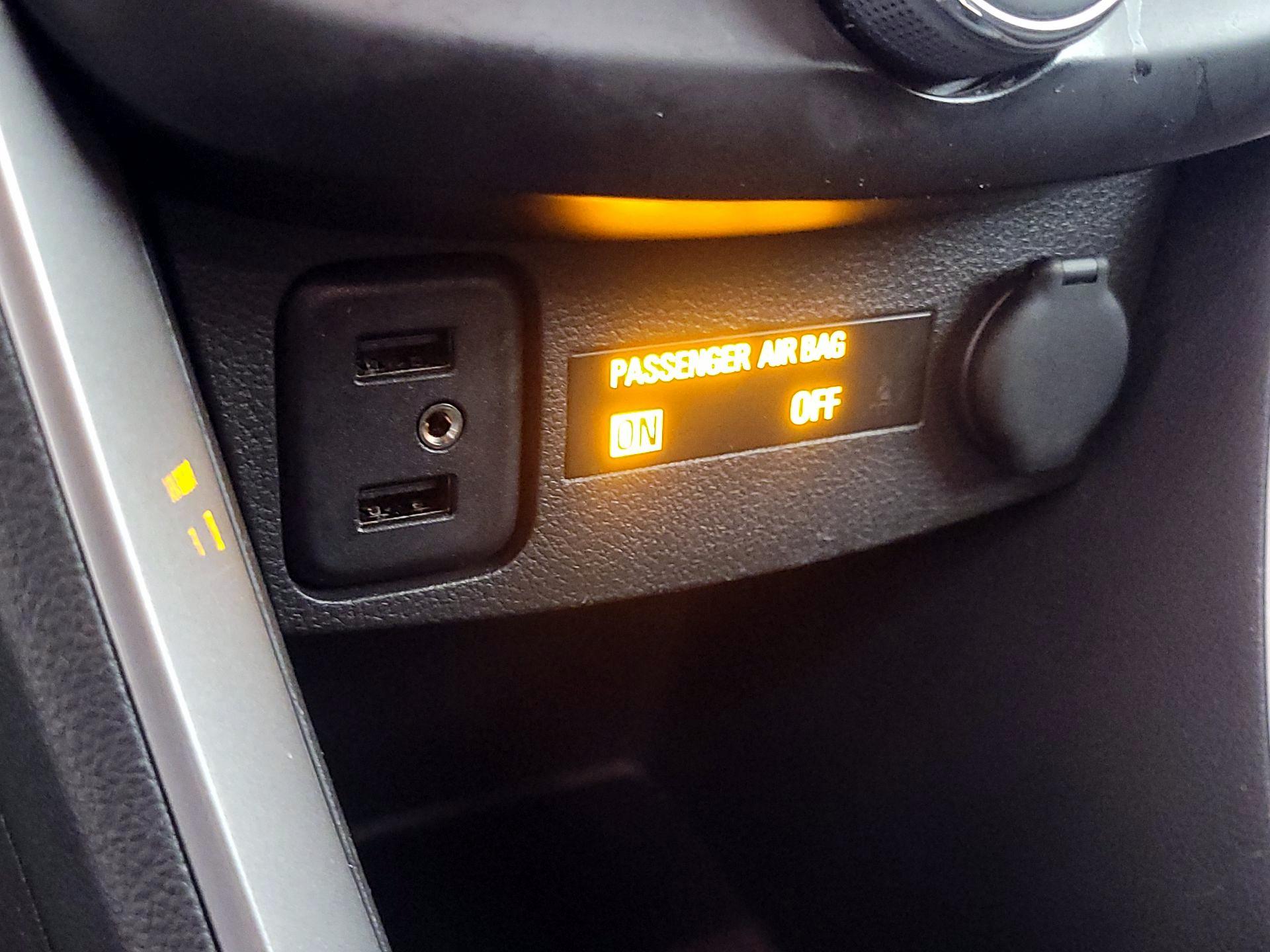 Thumbnail: 2018 Chevrolet Trax - 18