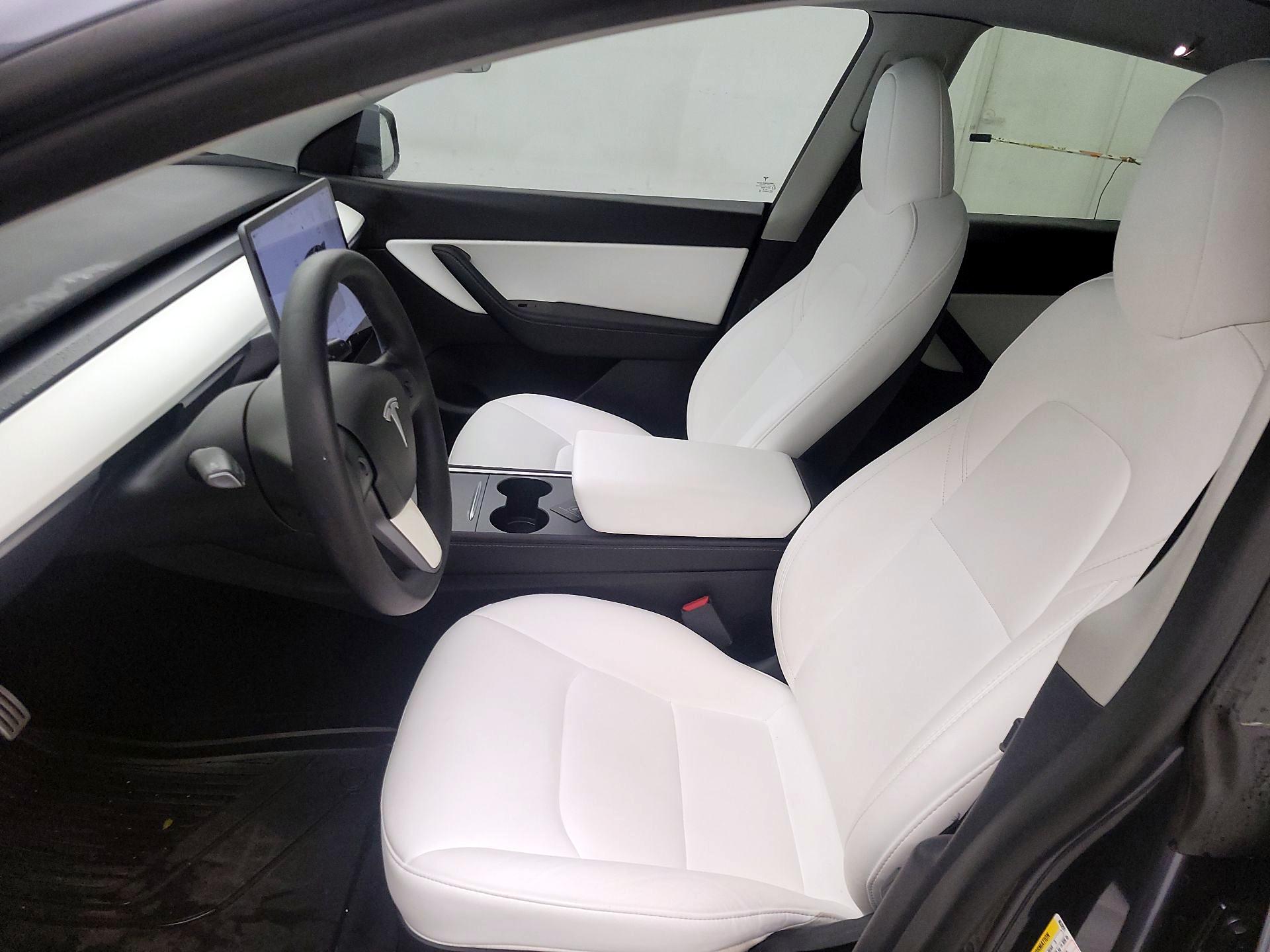 Thumbnail: 2022 Tesla Model Y - 11