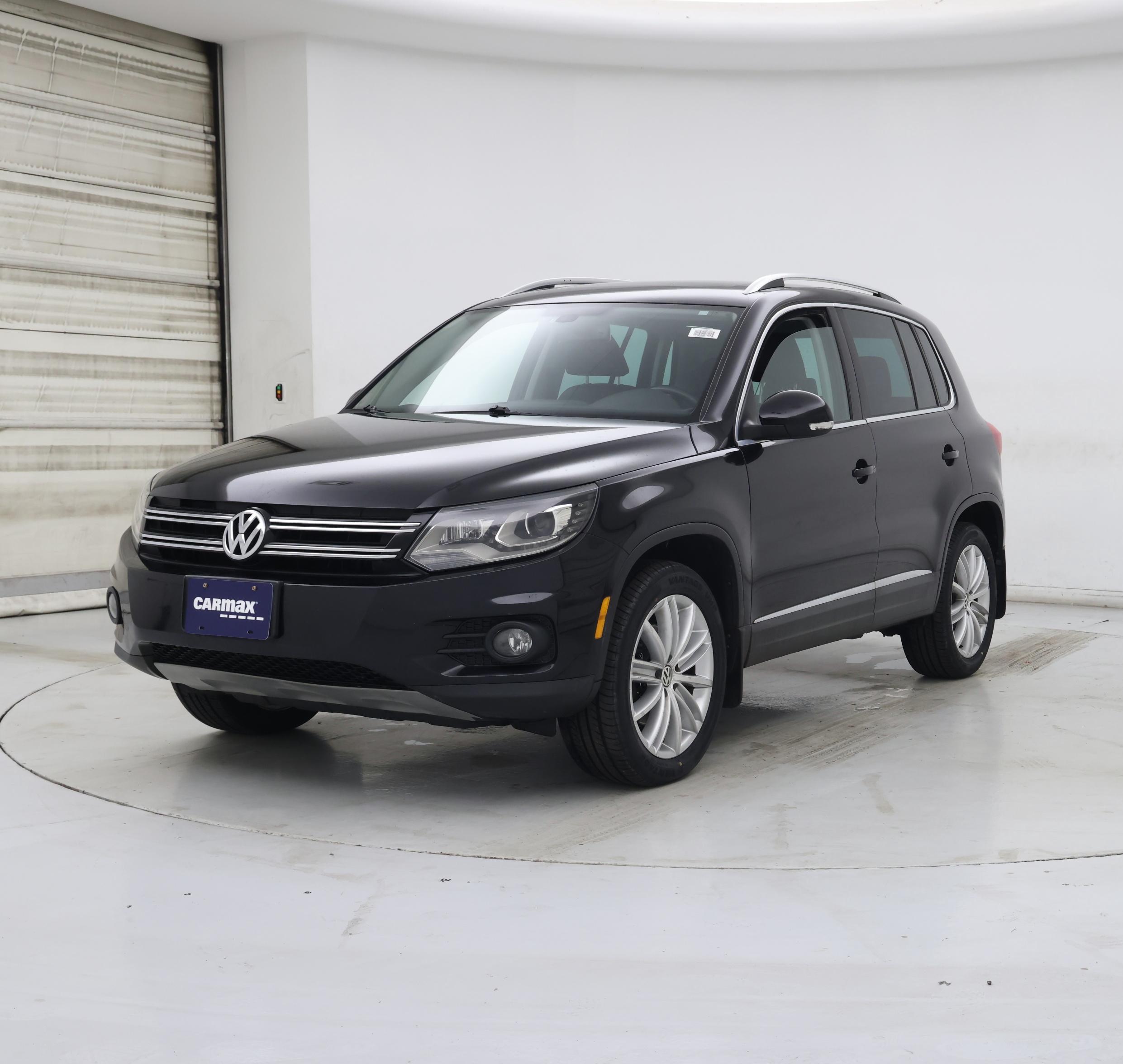 Thumbnail: 2016 Volkswagen Tiguan - 4