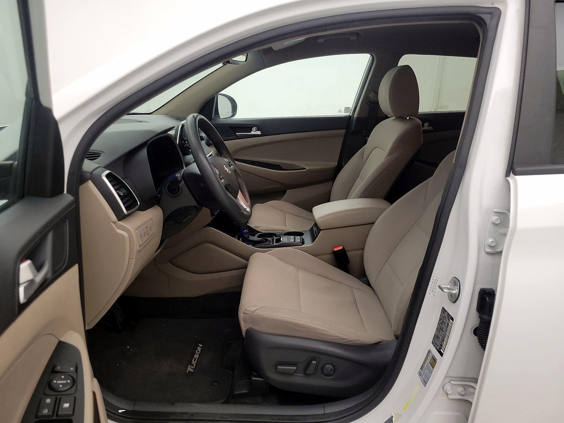 Thumbnail: 2019 Hyundai Tucson - 11