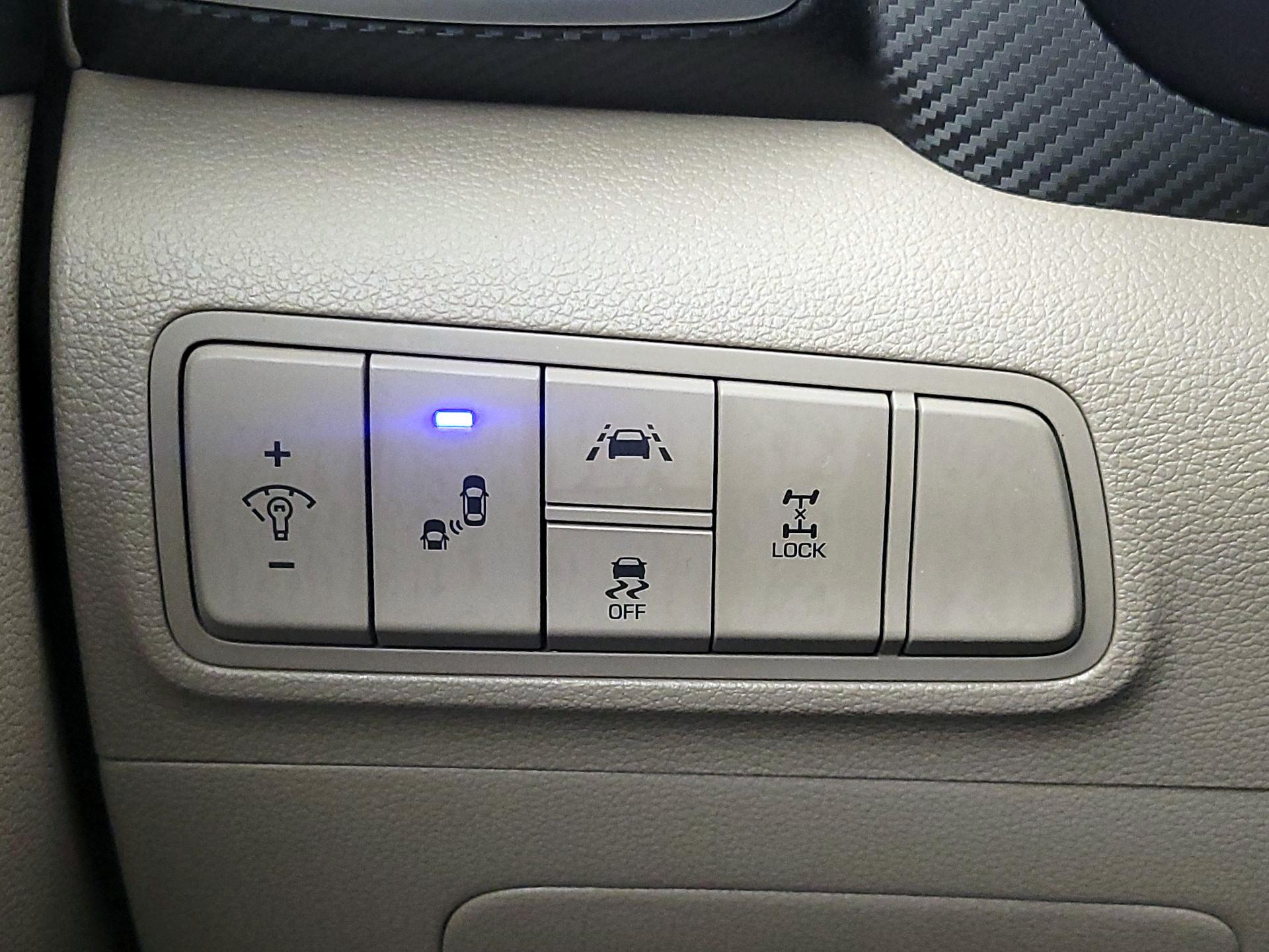 Thumbnail: 2019 Hyundai Tucson - 13