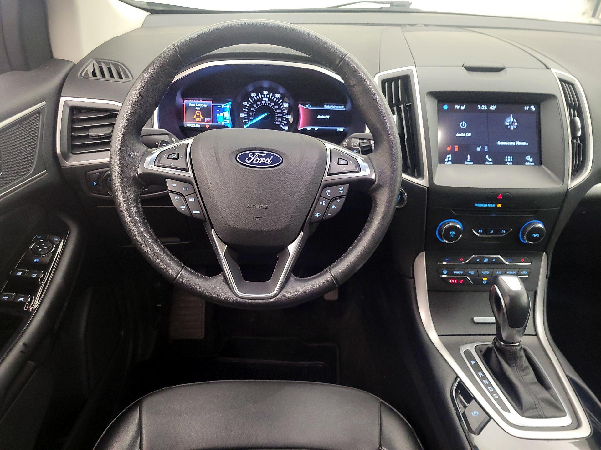 Thumbnail: 2018 Ford Edge - 10