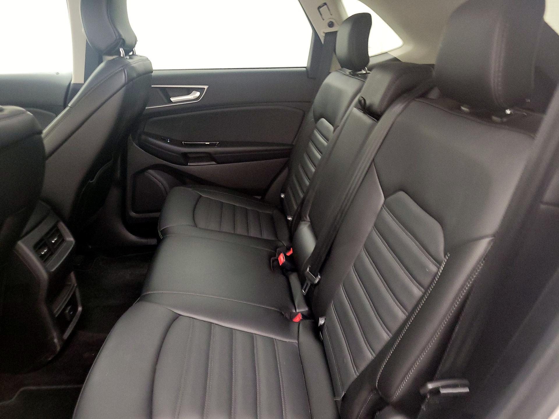 Thumbnail: 2018 Ford Edge - 19