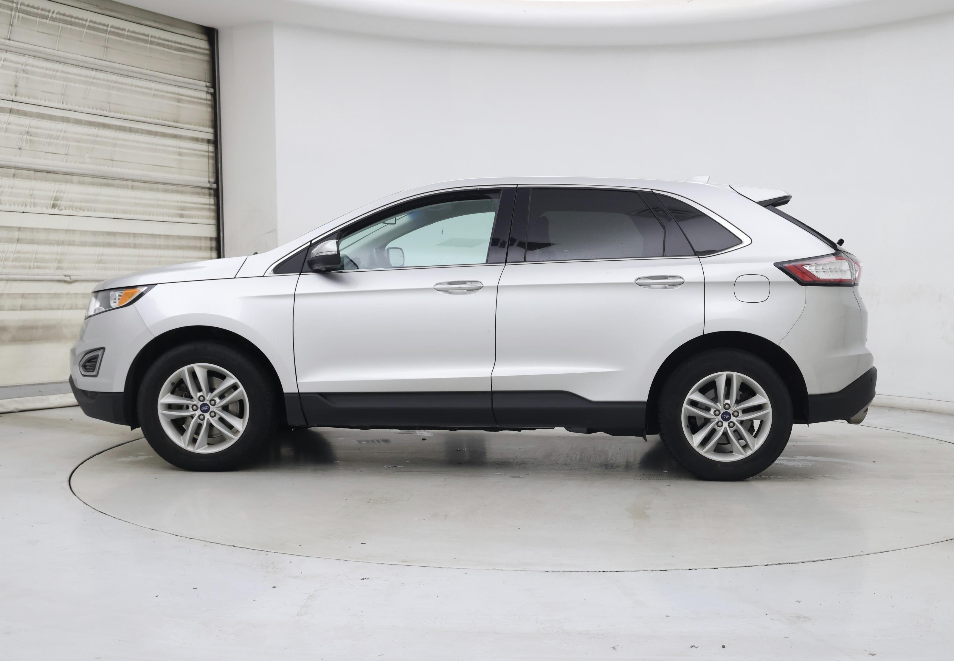 Thumbnail: 2018 Ford Edge - 3