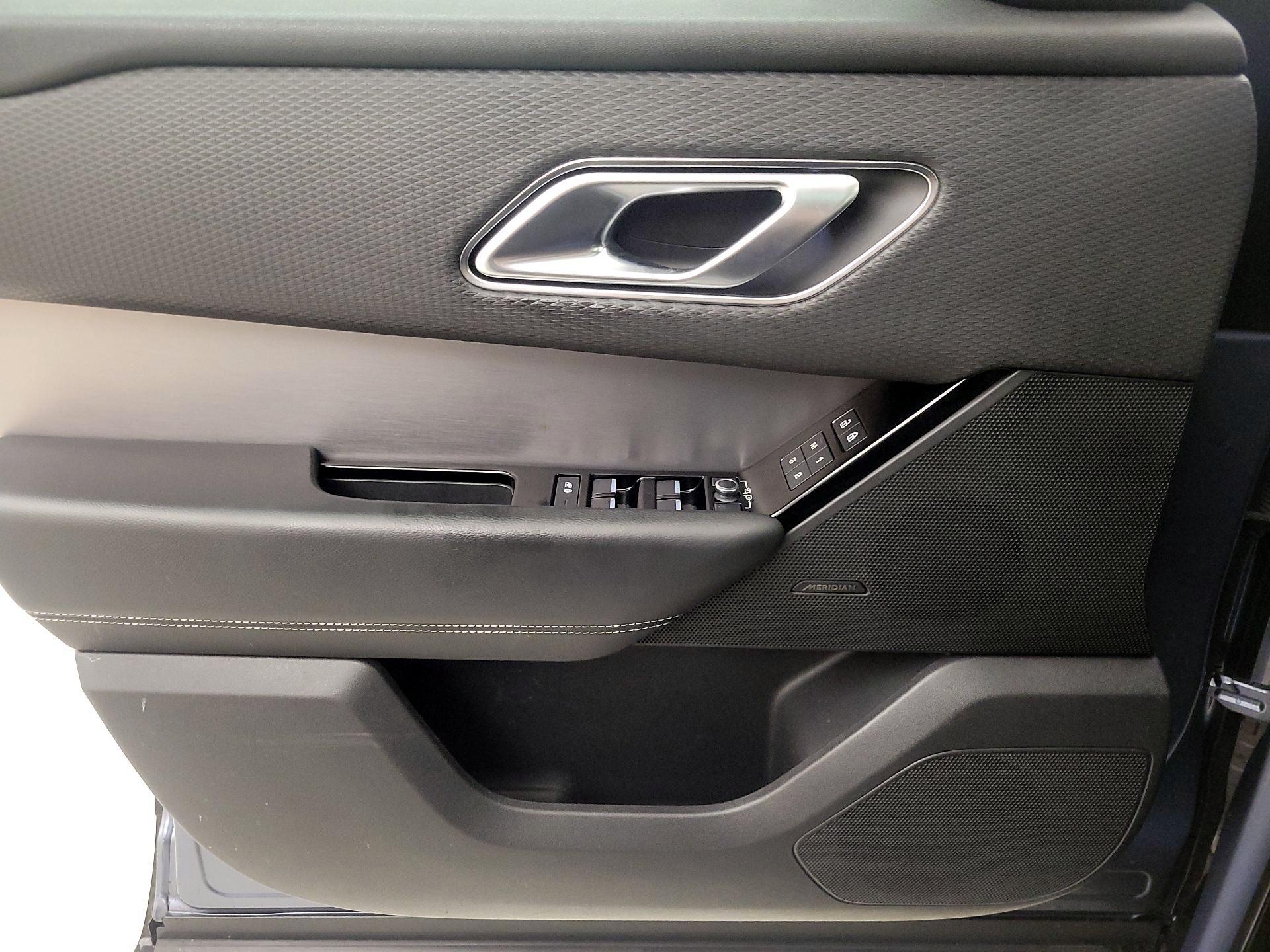 Thumbnail: 2021 Land Rover Range Rover Velar - 12