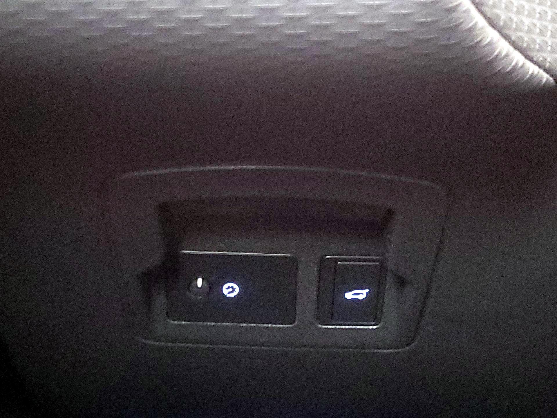 Thumbnail: 2021 Land Rover Range Rover Velar - 13