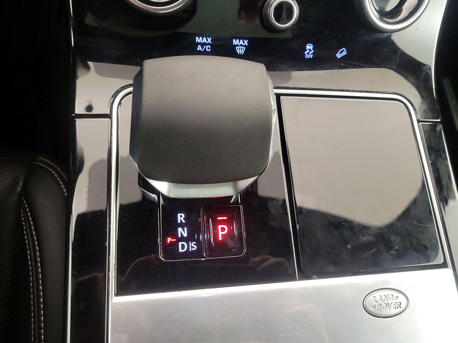 Thumbnail: 2021 Land Rover Range Rover Velar - 18