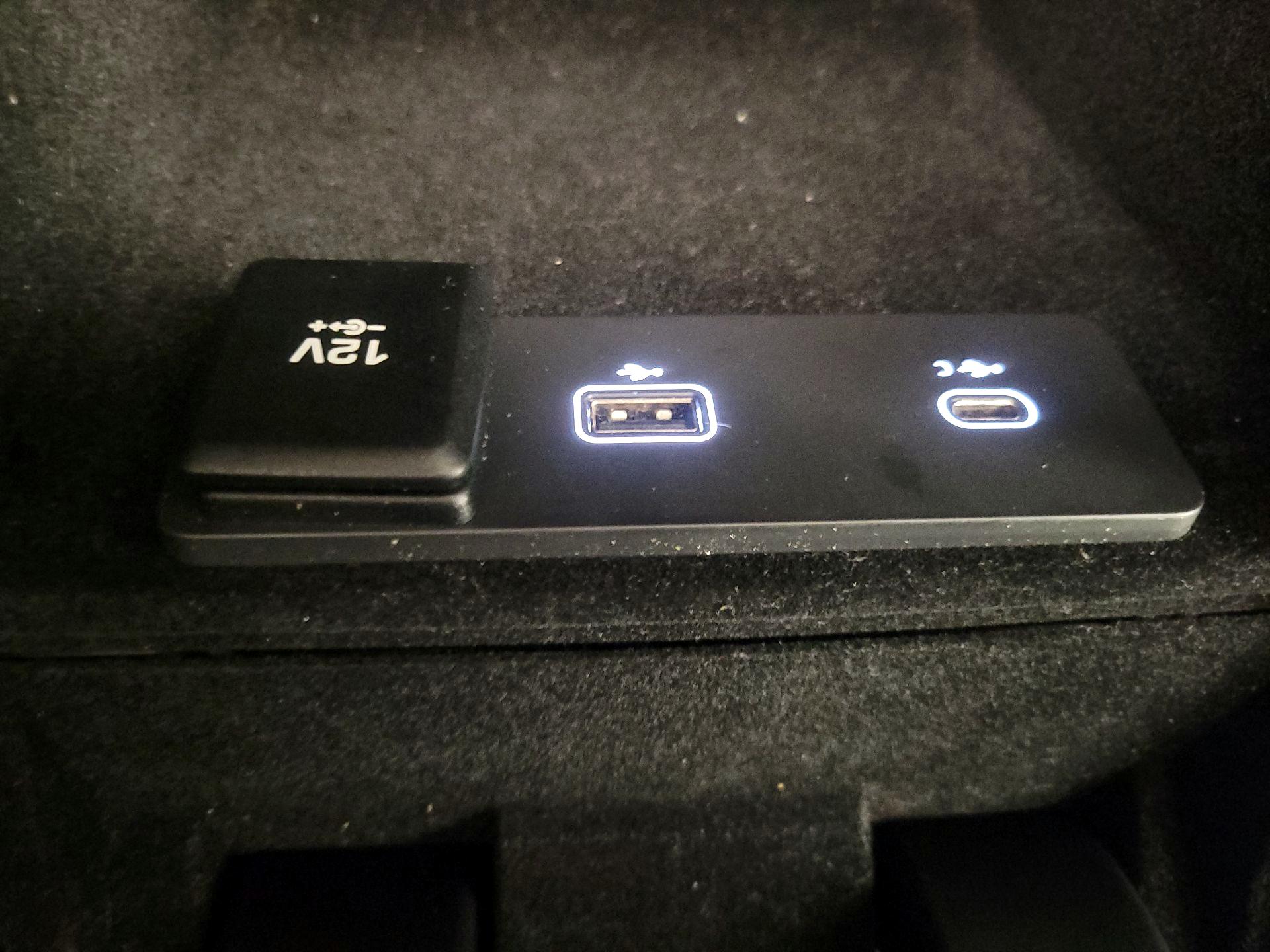 Thumbnail: 2021 Land Rover Range Rover Velar - 19