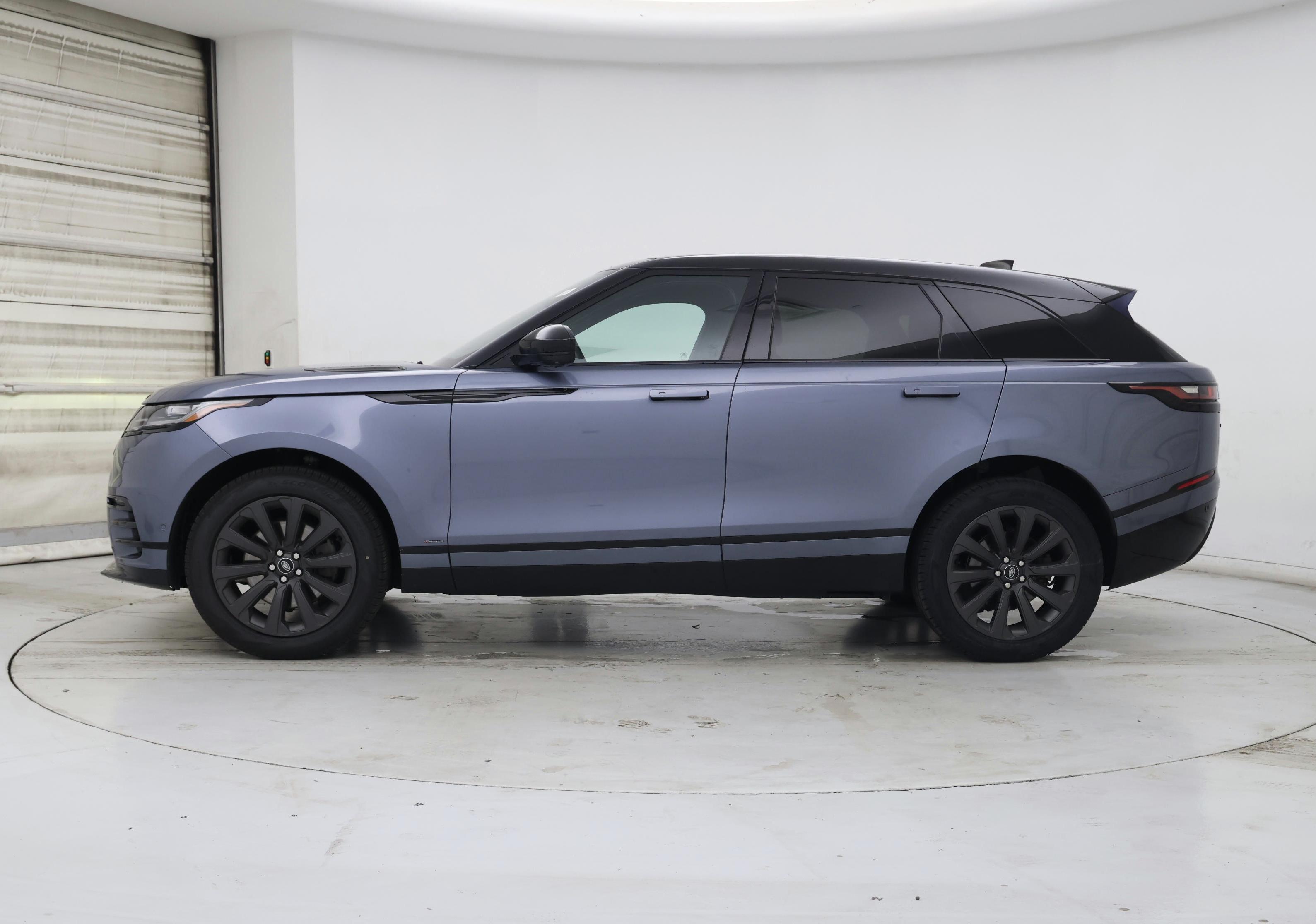 Thumbnail: 2021 Land Rover Range Rover Velar - 3