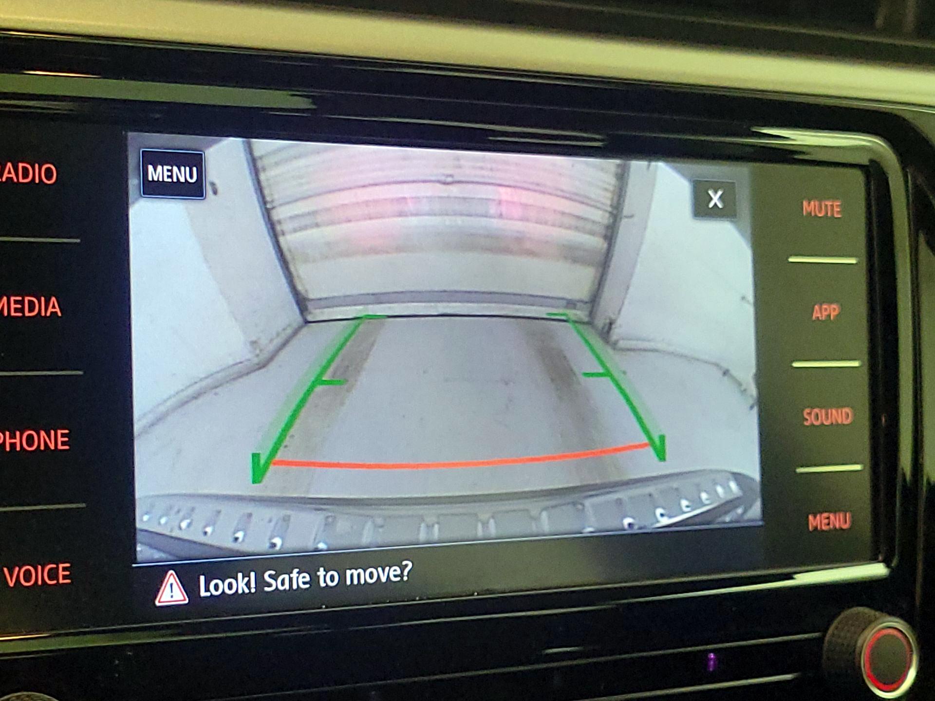 Thumbnail: 2022 Volkswagen Passat - 13