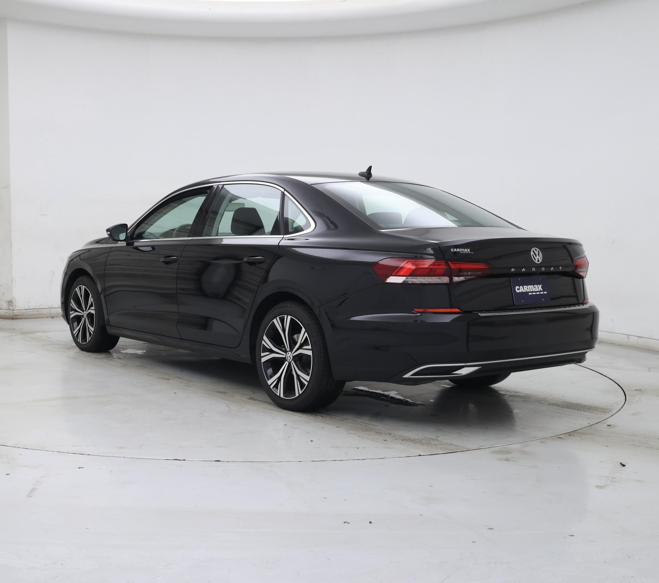 Thumbnail: 2022 Volkswagen Passat - 2