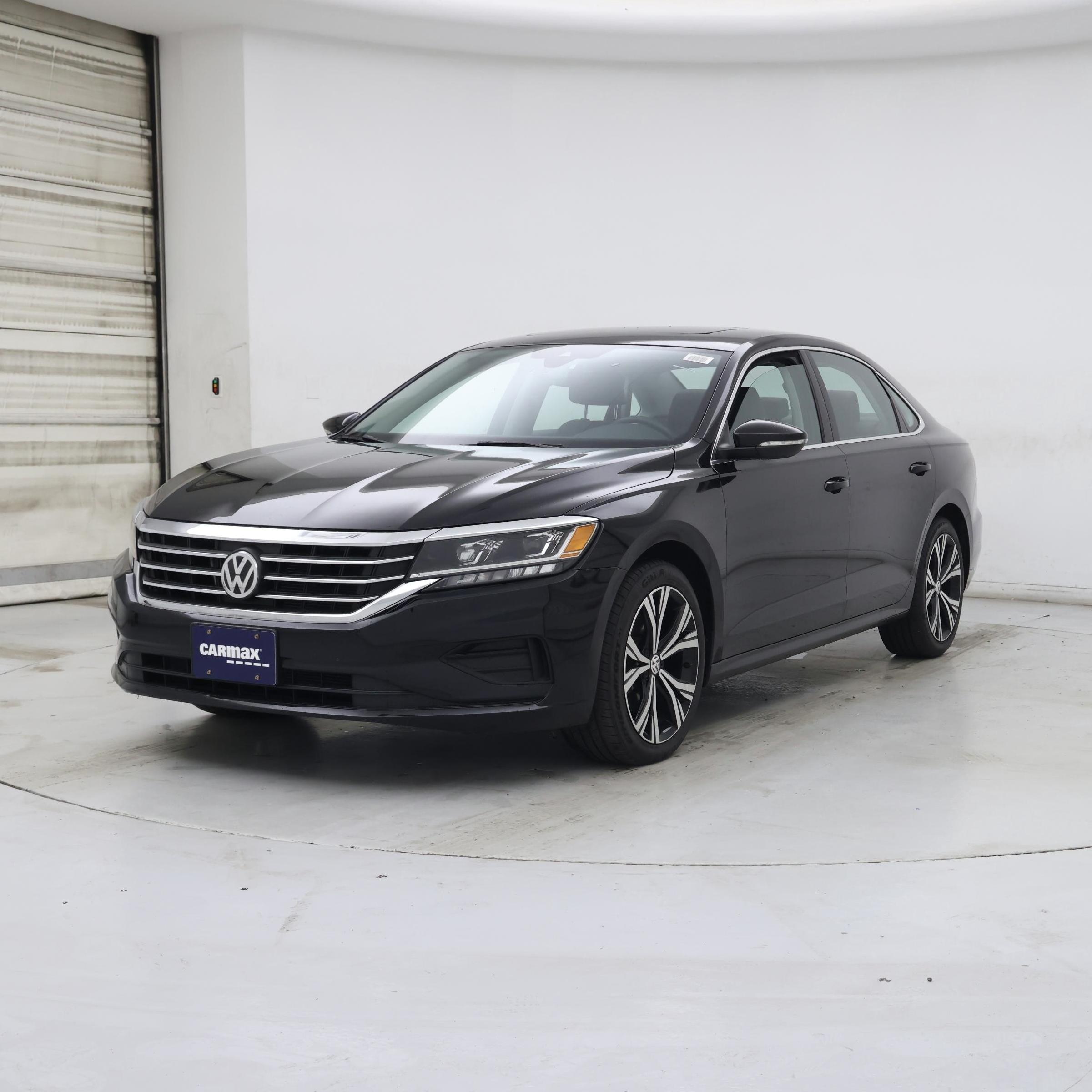 Thumbnail: 2022 Volkswagen Passat - 4