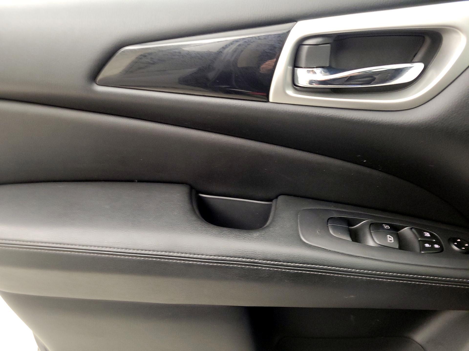 Thumbnail: 2018 Nissan Pathfinder - 12