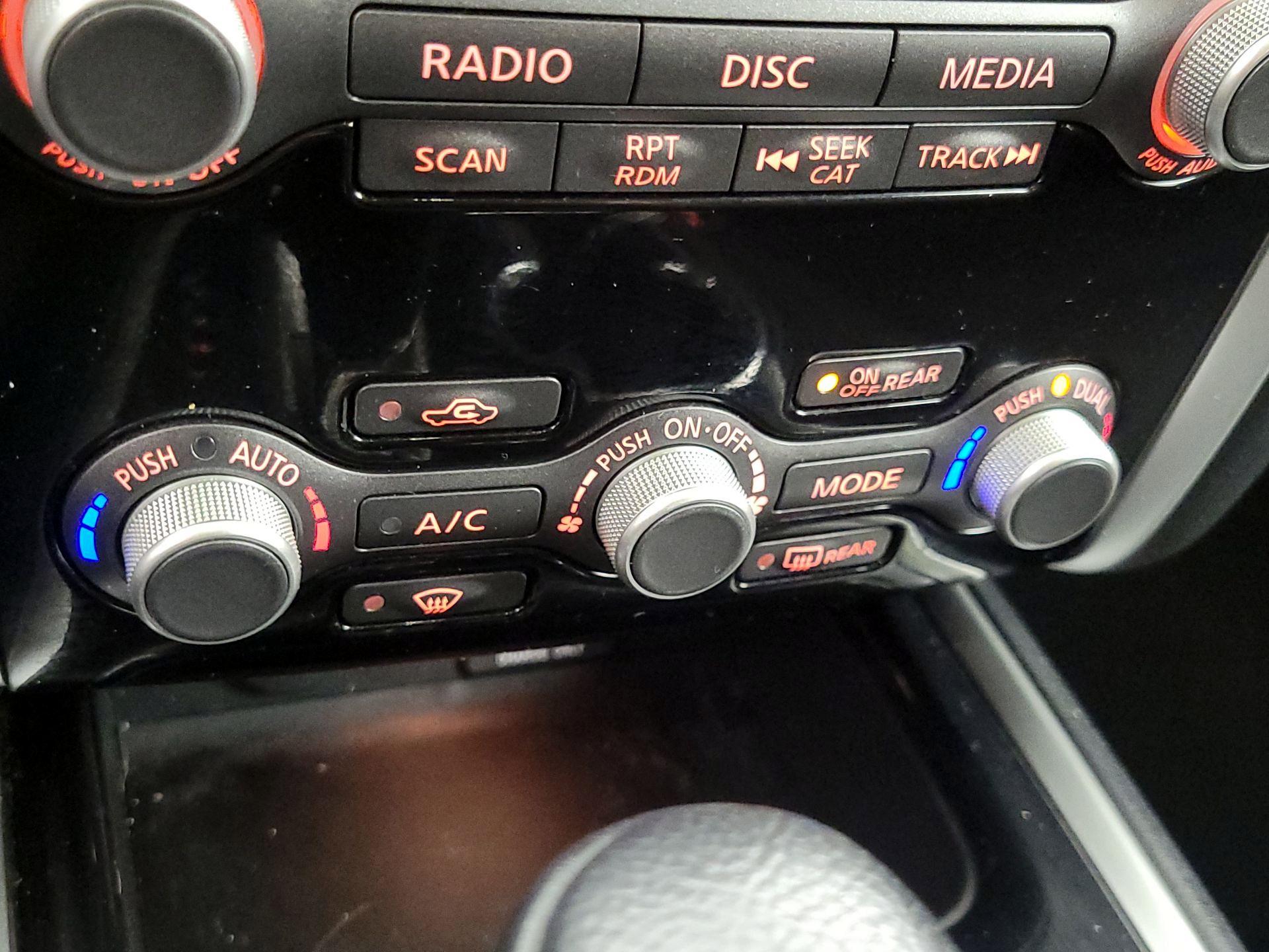 Thumbnail: 2018 Nissan Pathfinder - 16