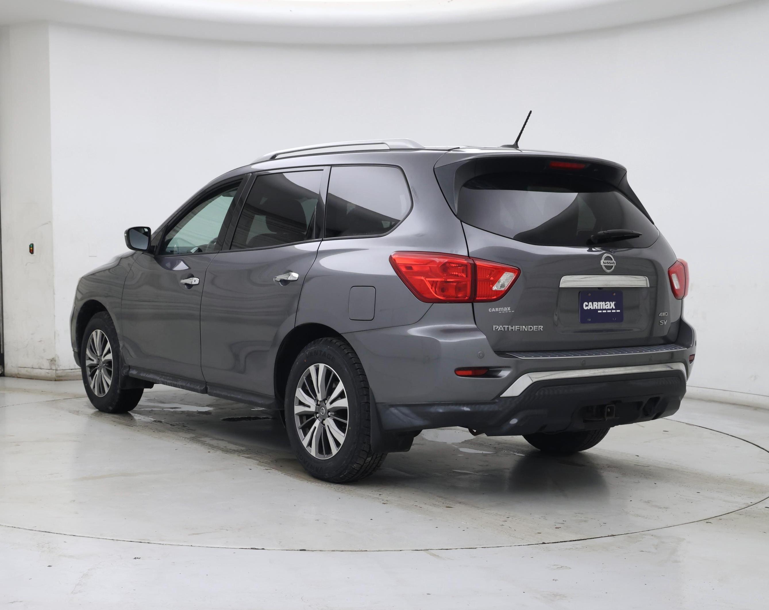 Thumbnail: 2018 Nissan Pathfinder - 2