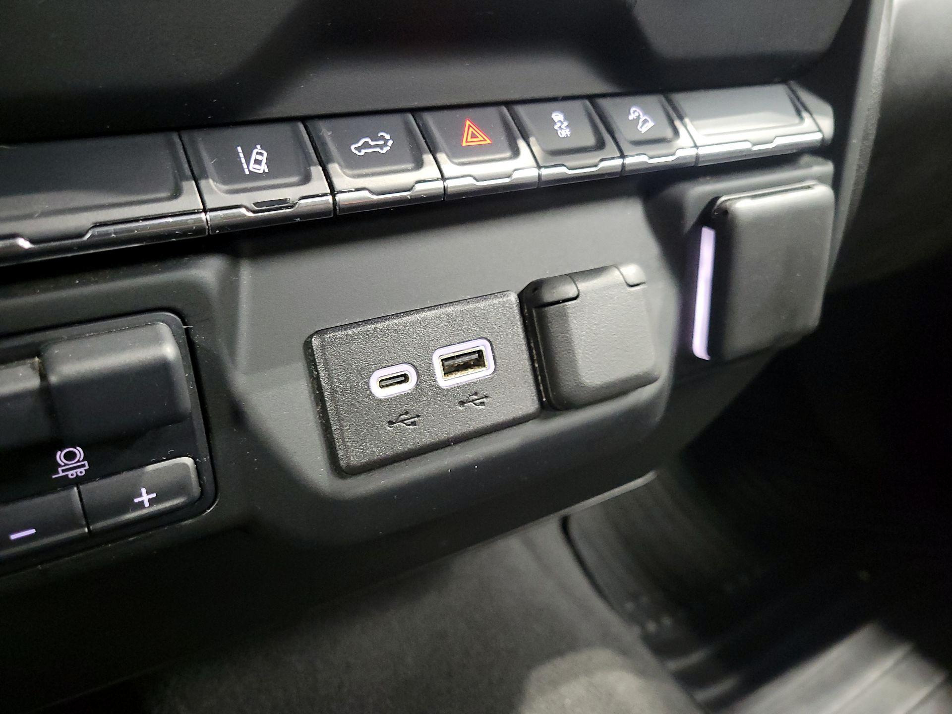 Thumbnail: 2024 Chevrolet Silverado 2500 - 18