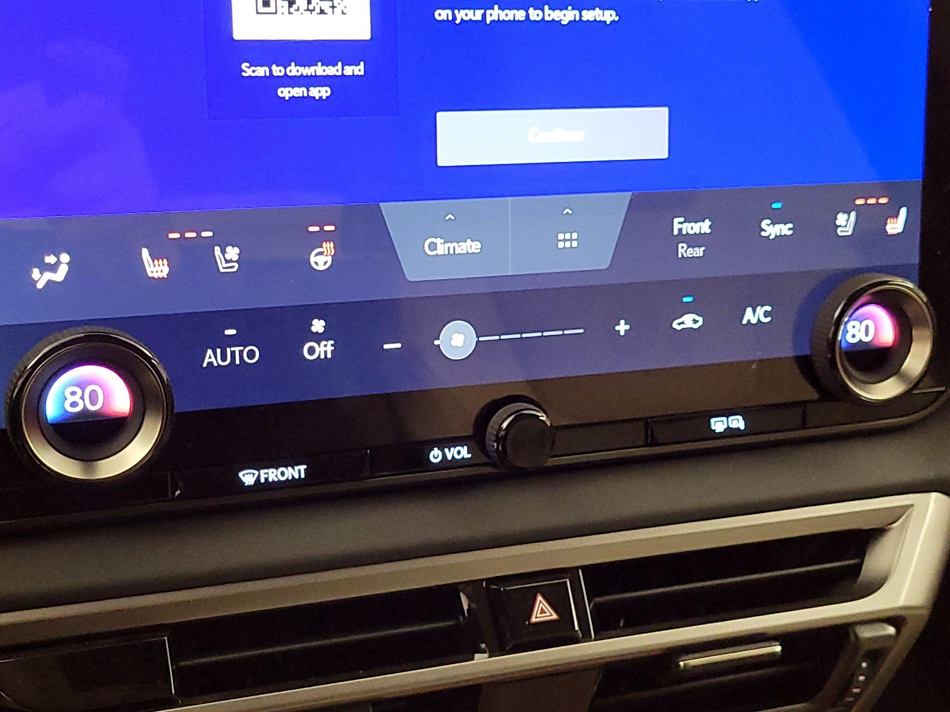 Thumbnail: 2024 Lexus RX - 16