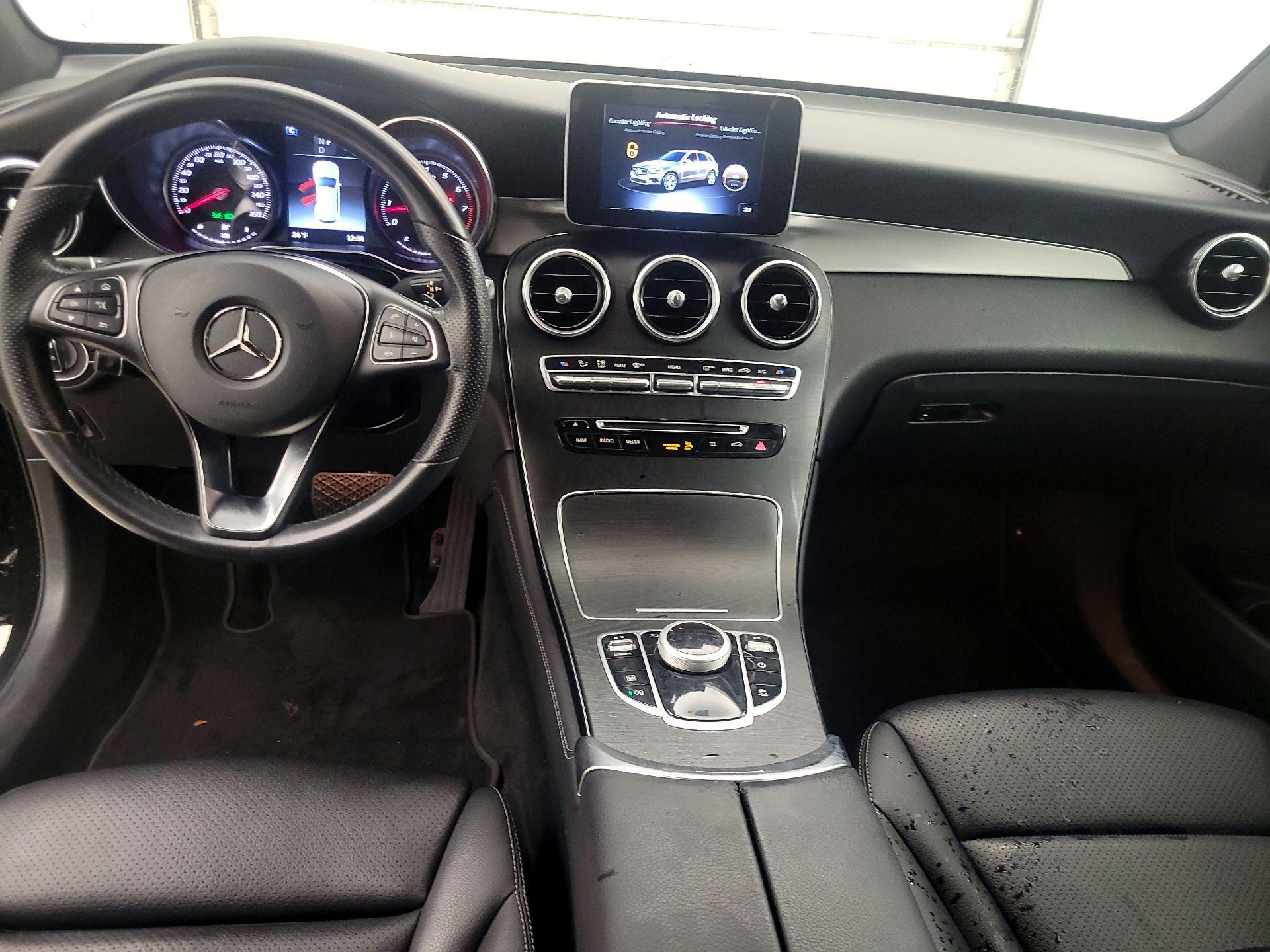 Thumbnail: 2019 Mercedes-Benz GLC - 9