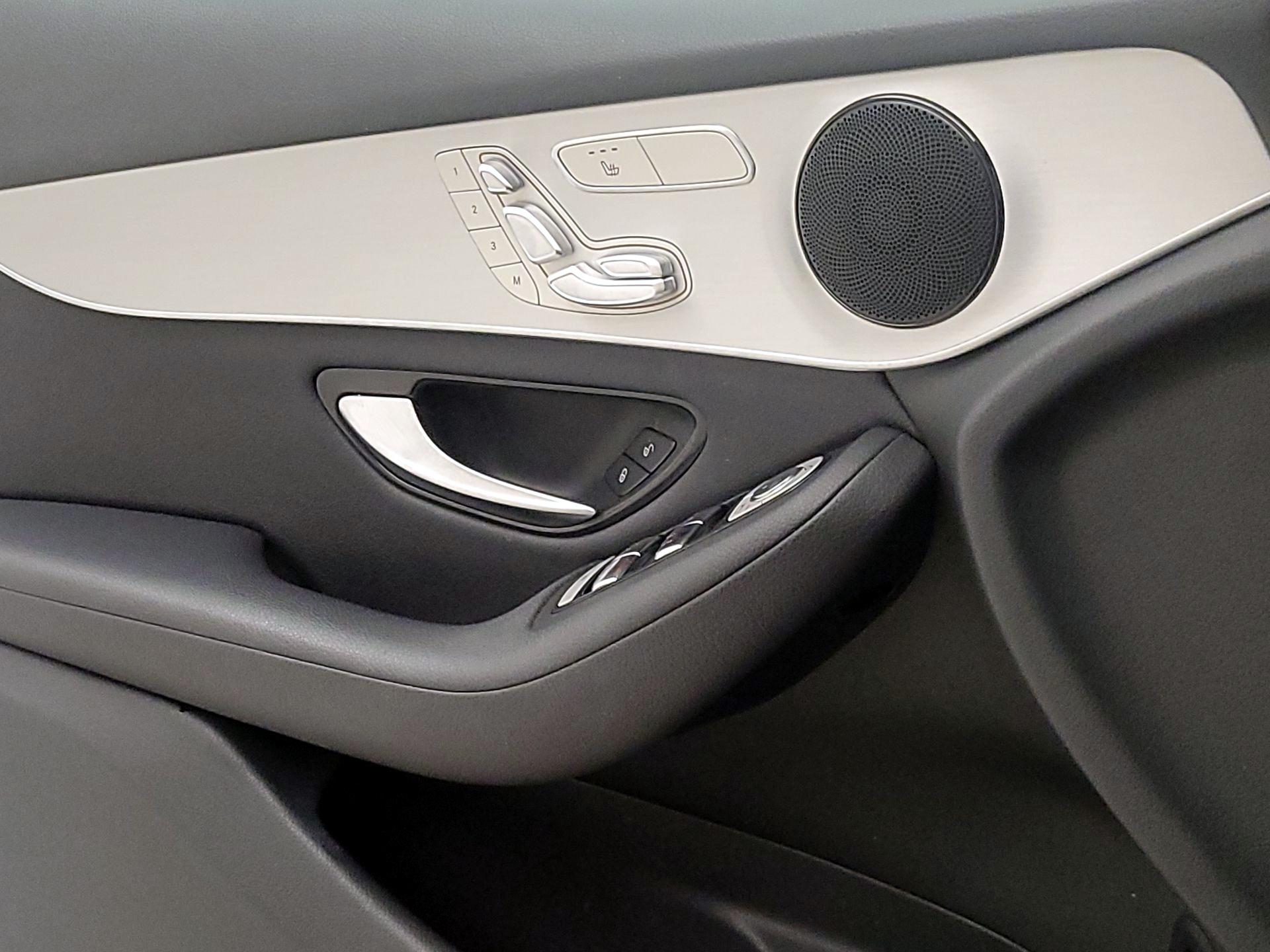 Thumbnail: 2019 Mercedes-Benz GLC - 12