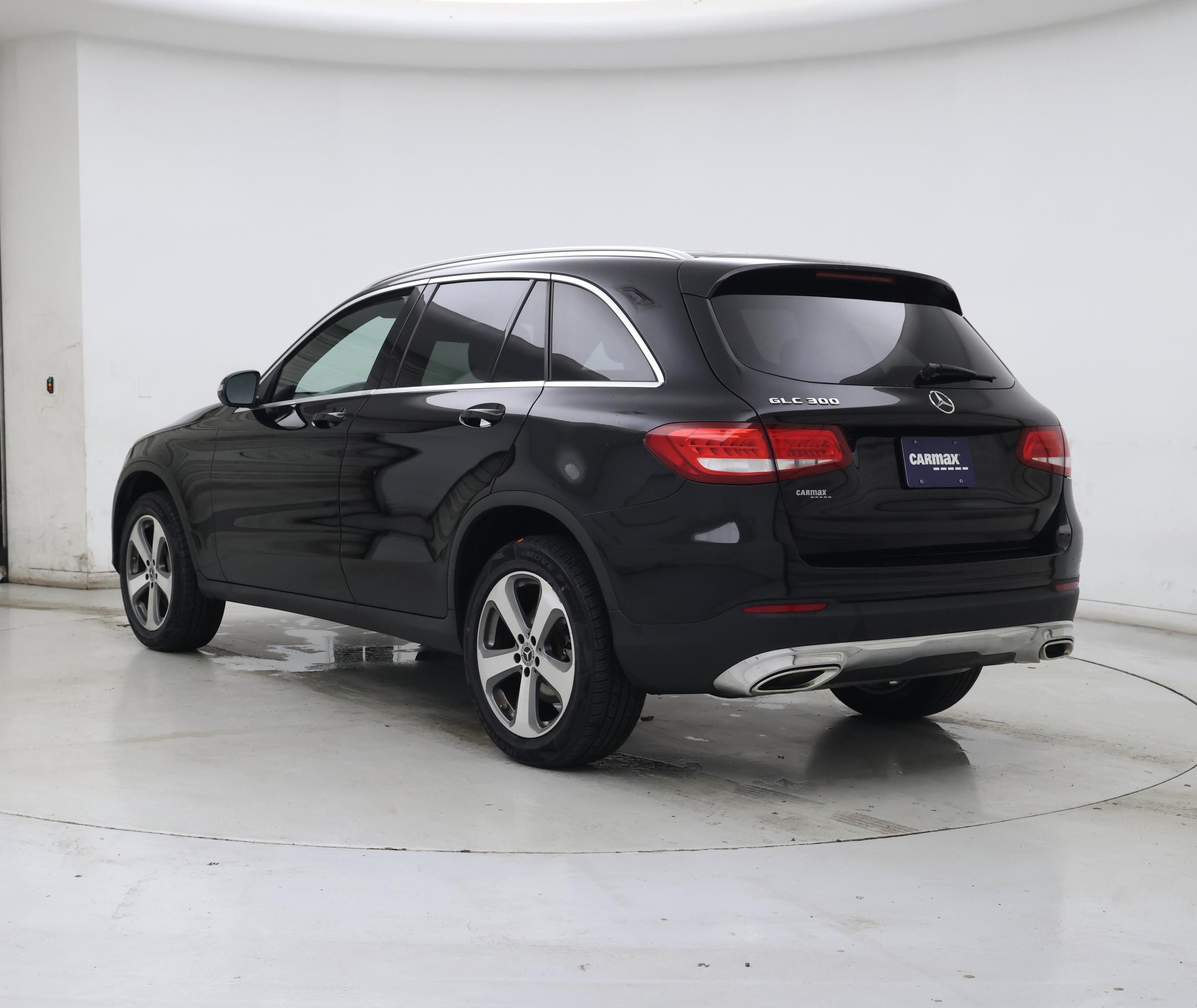 Thumbnail: 2019 Mercedes-Benz GLC - 2