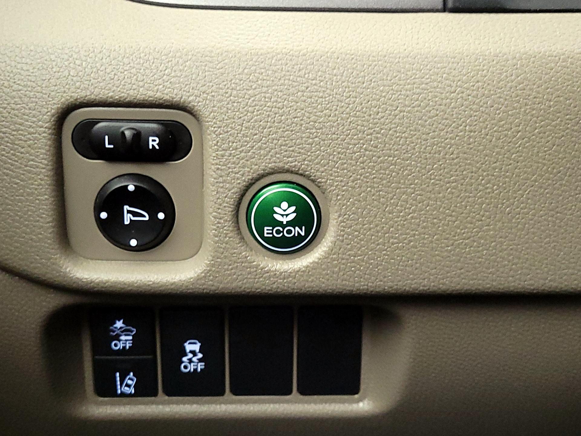 Thumbnail: 2020 Honda Pilot - 13