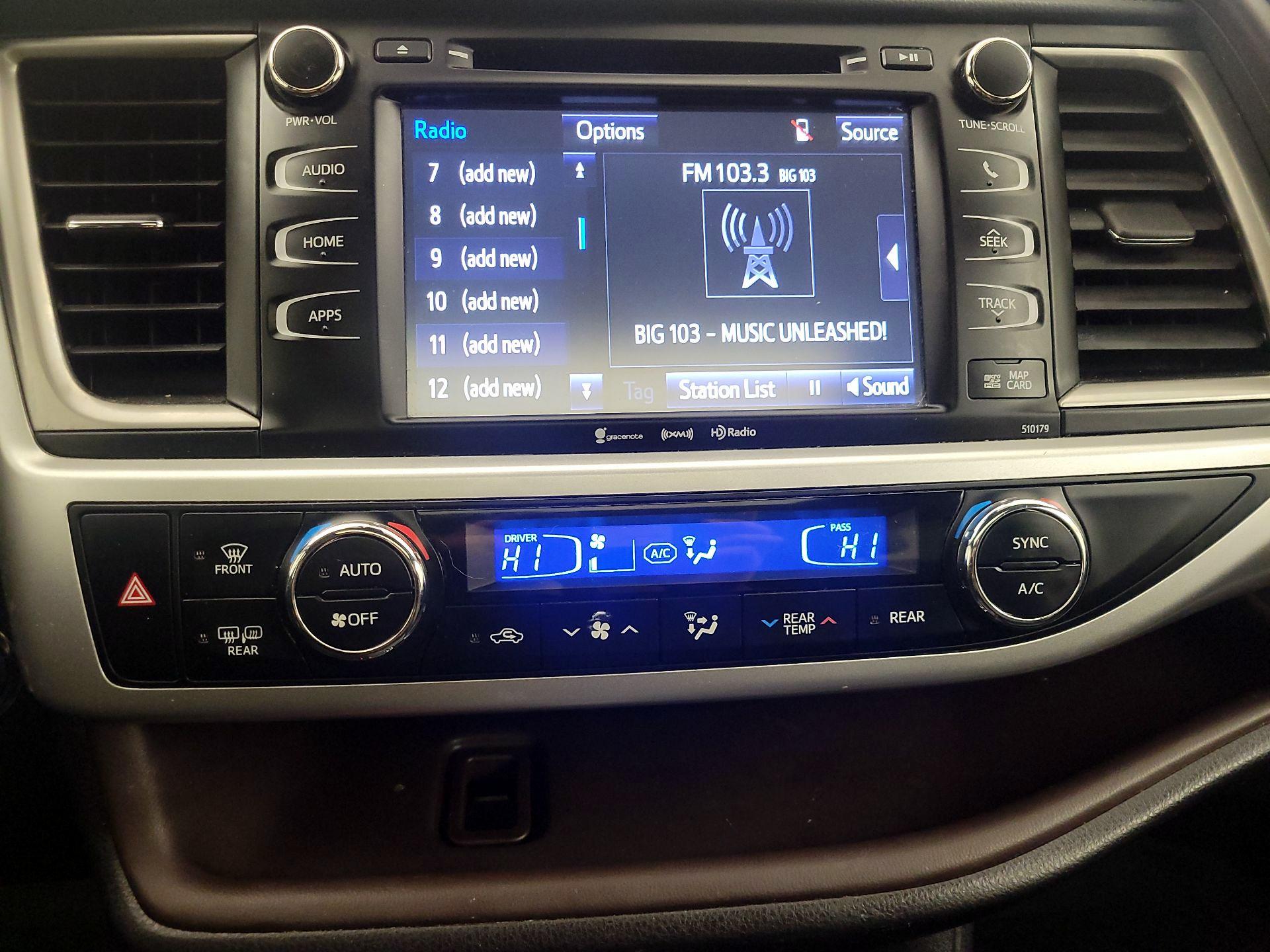 Thumbnail: 2017 Toyota Highlander - 16