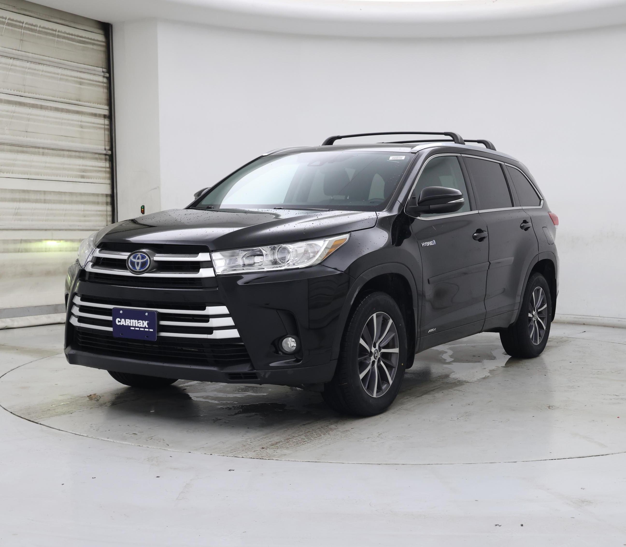 Thumbnail: 2017 Toyota Highlander - 4