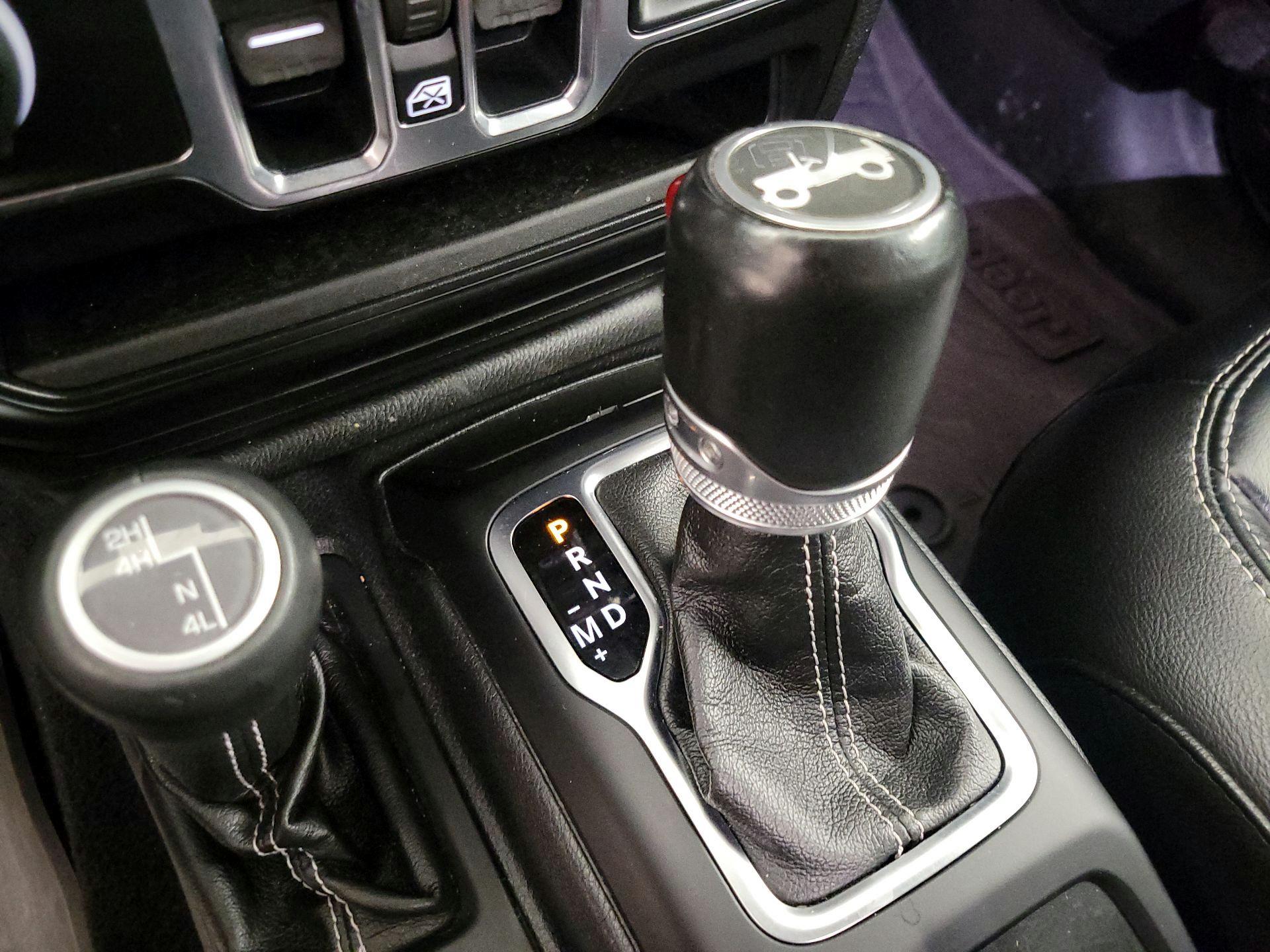 Thumbnail: 2020 Jeep Wrangler - 18