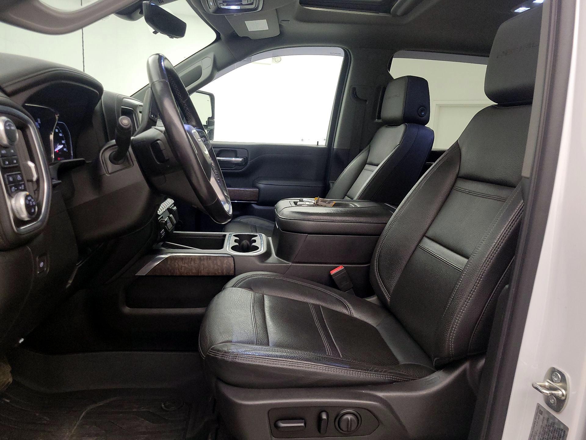 Thumbnail: 2020 GMC Sierra 3500 - 11