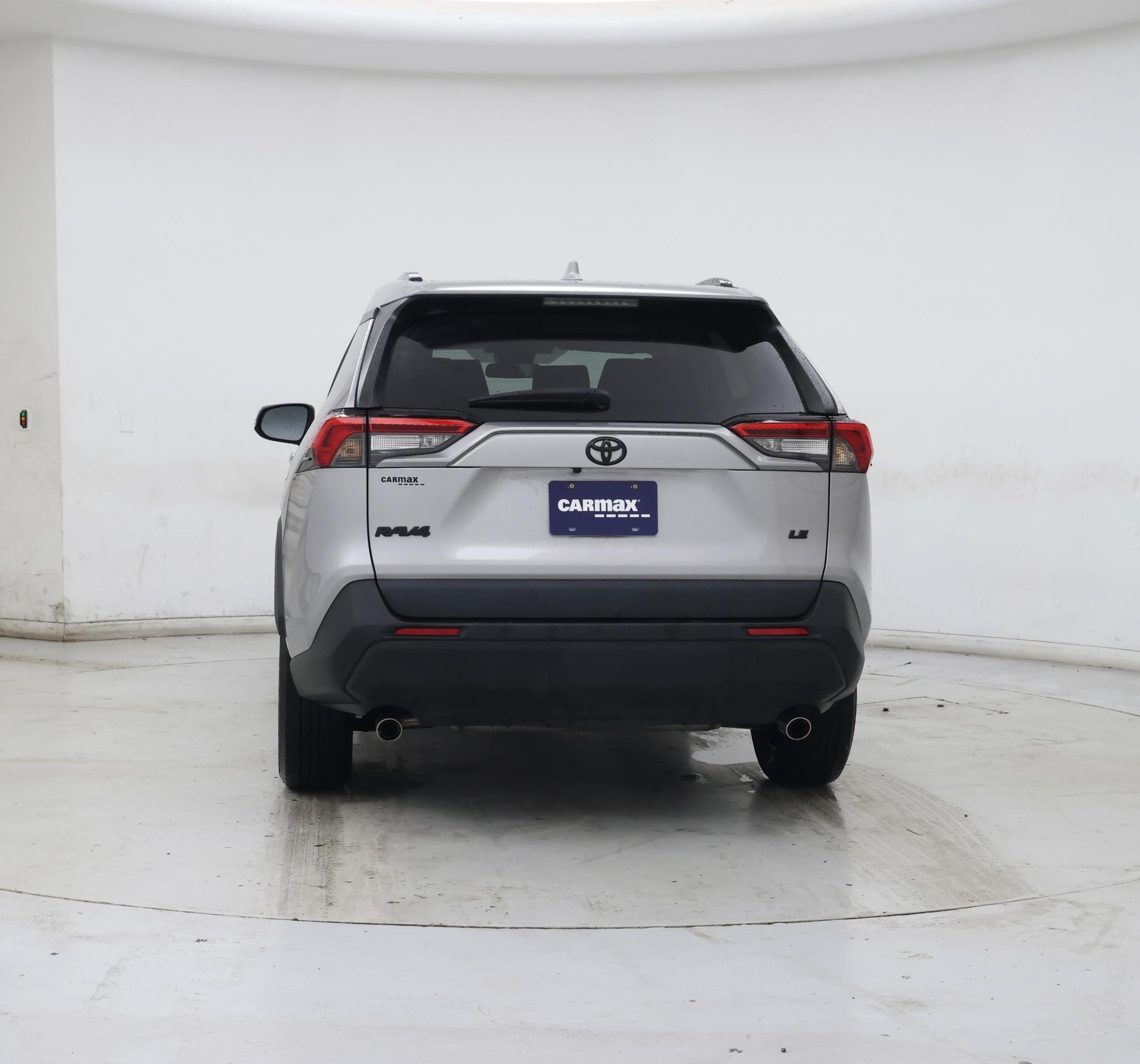 Thumbnail: 2021 Toyota RAV4 - 6