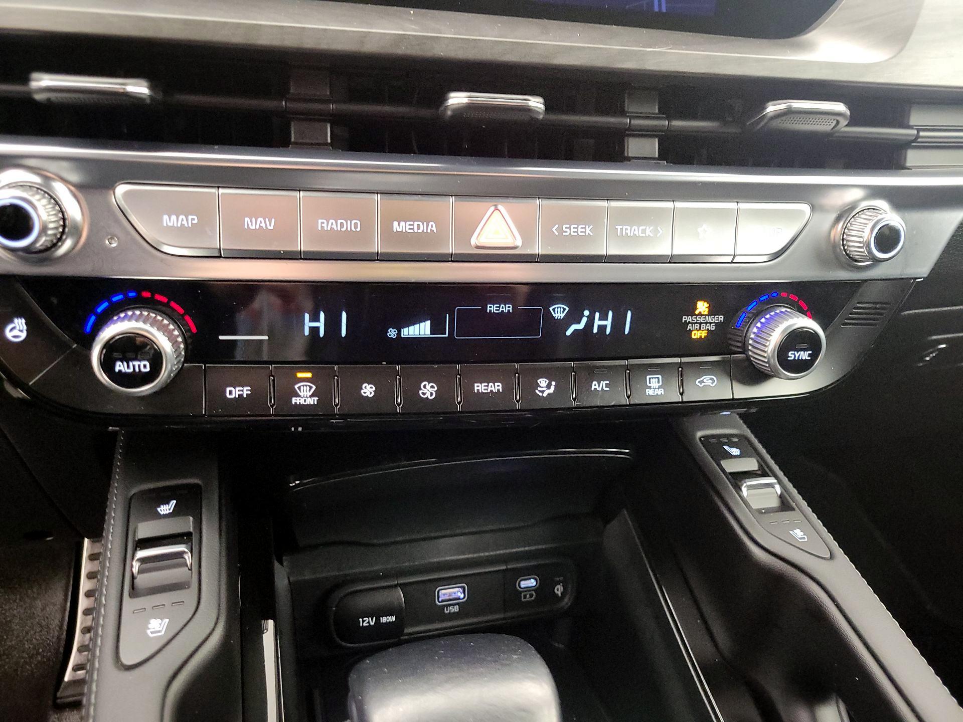 Thumbnail: 2024 Kia Telluride - 16