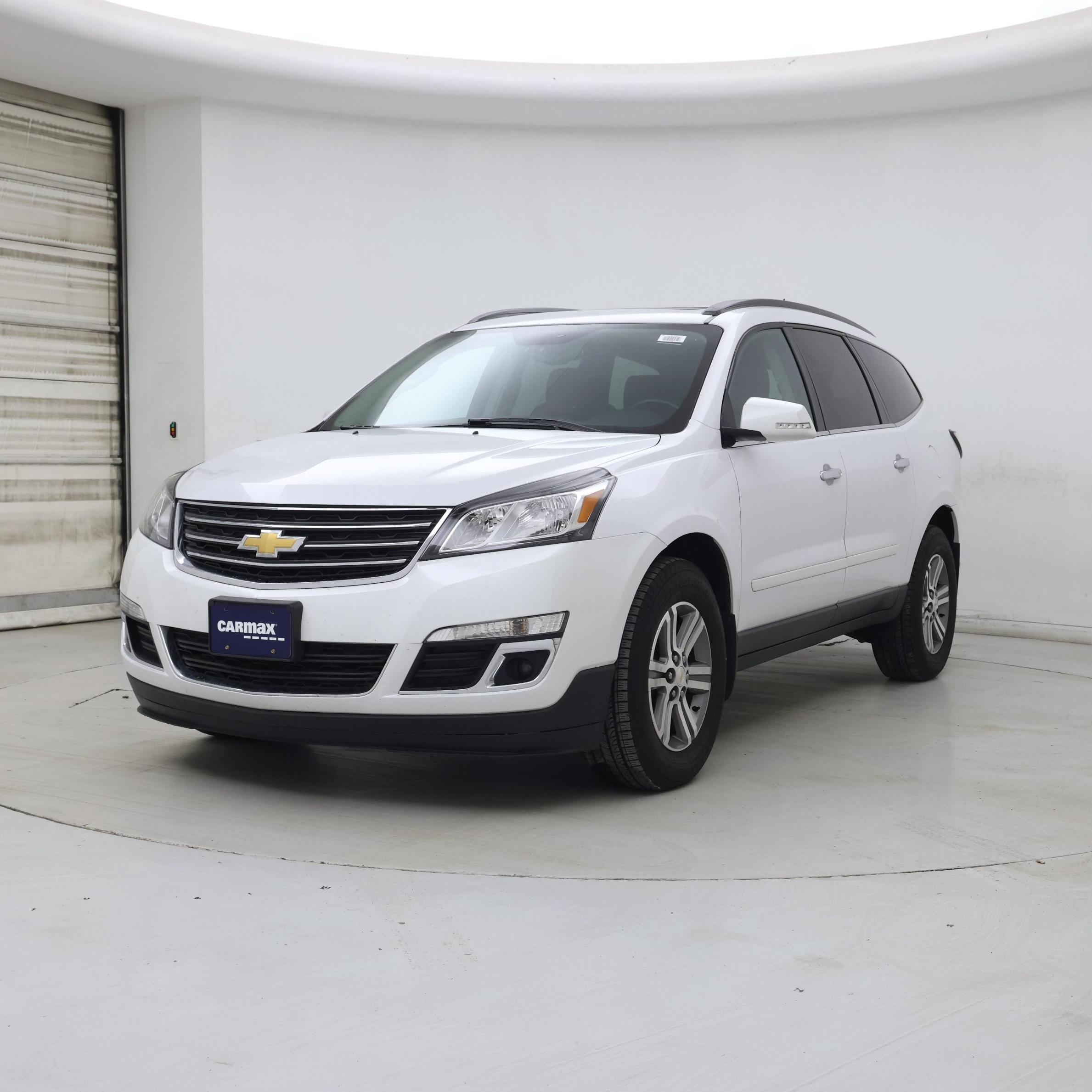 Thumbnail: 2017 Chevrolet Traverse - 4